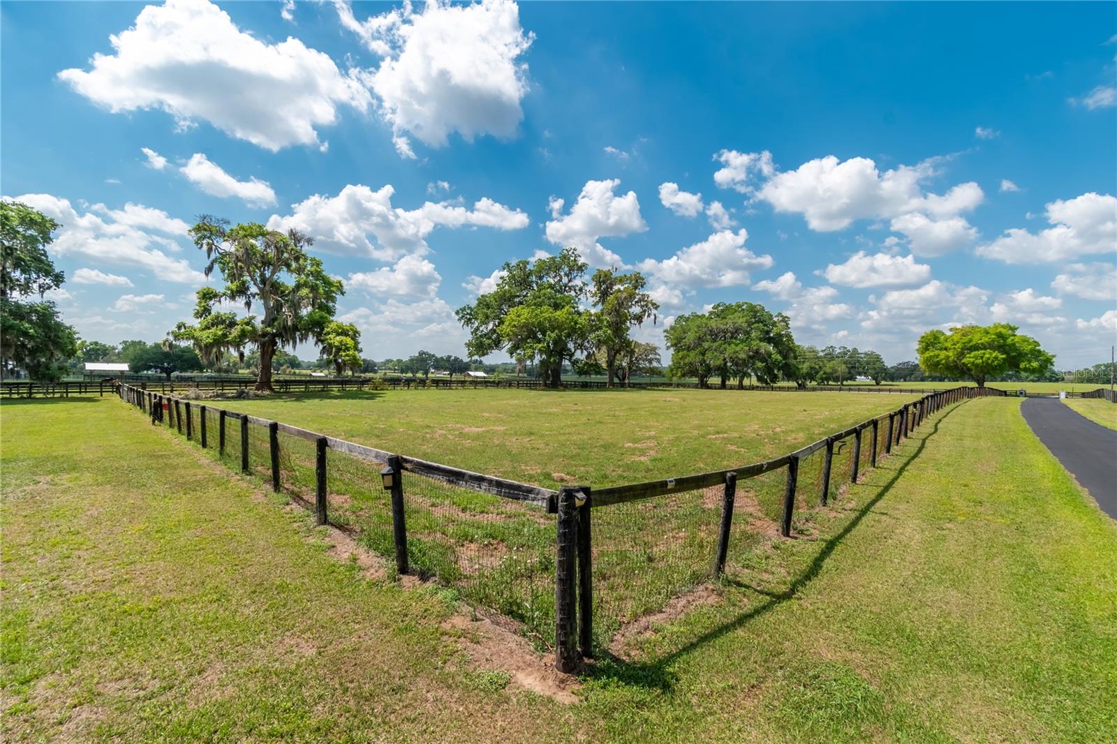 Image 61 of 100 For 13025 Gainesville Road