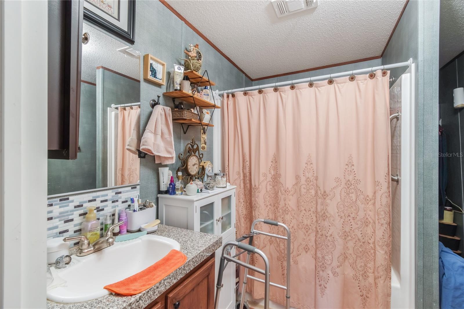 Image 72 of 100 For 13025 Gainesville Road