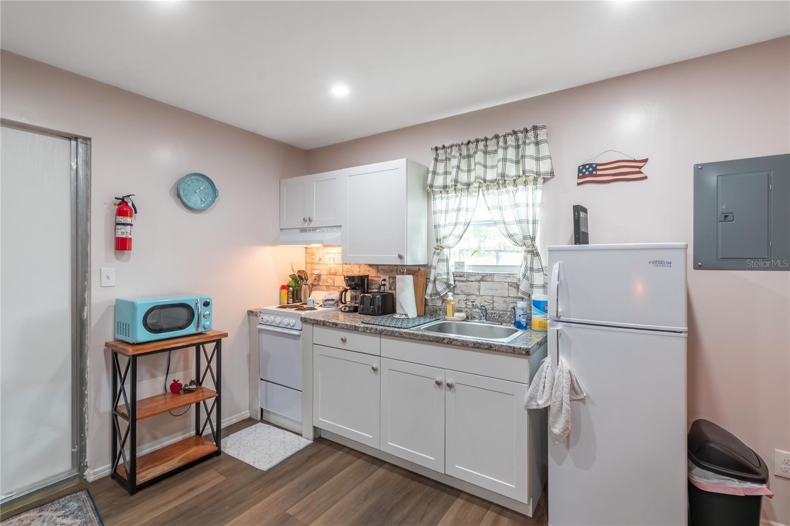 Image 80 of 100 For 13025 Gainesville Road