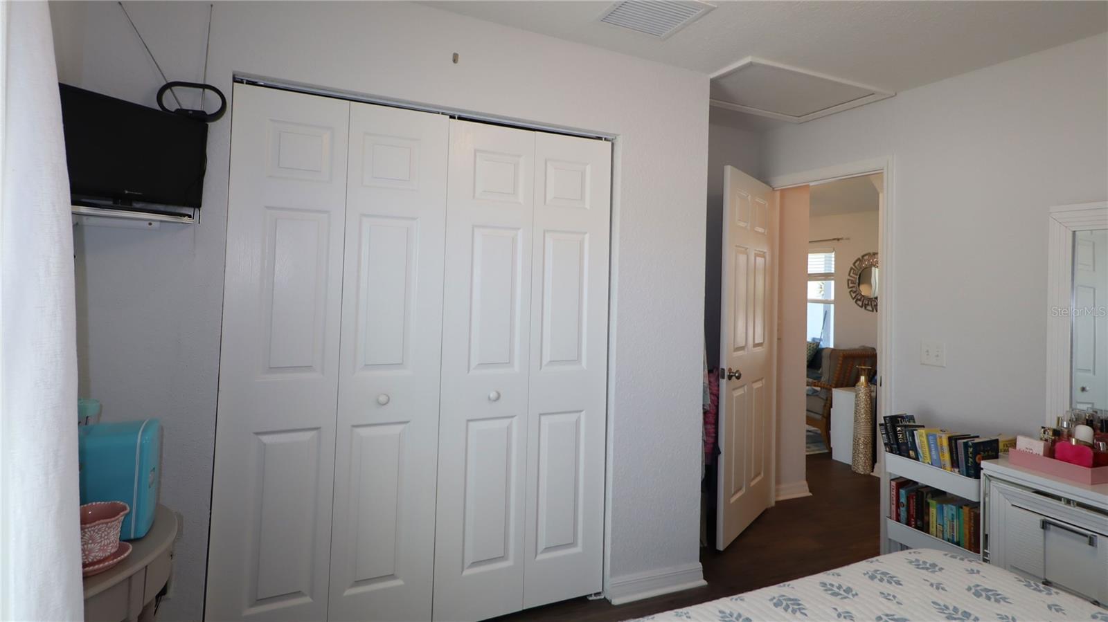 Image 14 of 32 For 12495 102nd Avenue