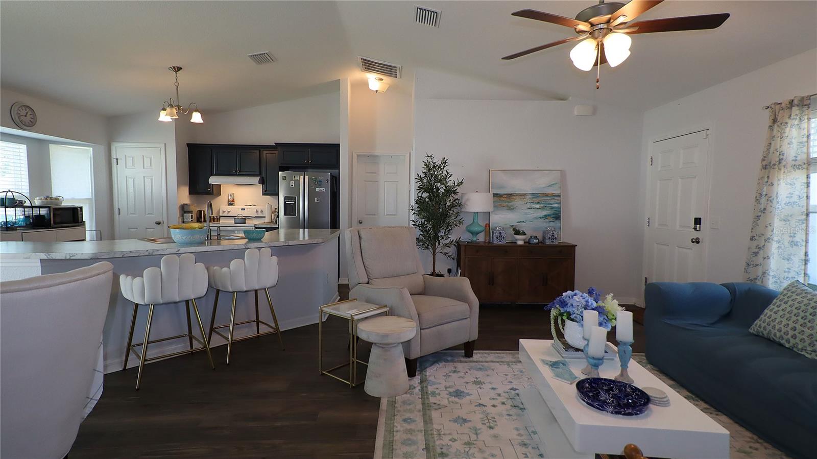 Image 3 of 32 For 12495 102nd Avenue