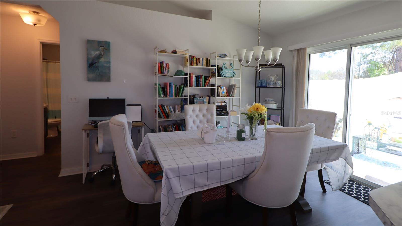 Image 8 of 32 For 12495 102nd Avenue