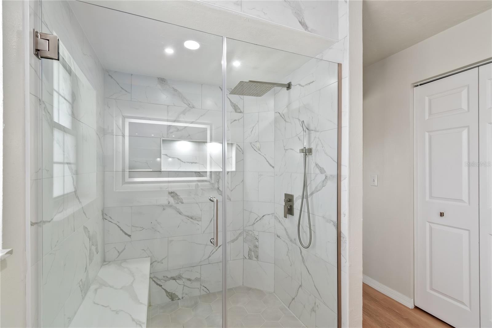 Image 27 of 68 For 10 Carry Back Road