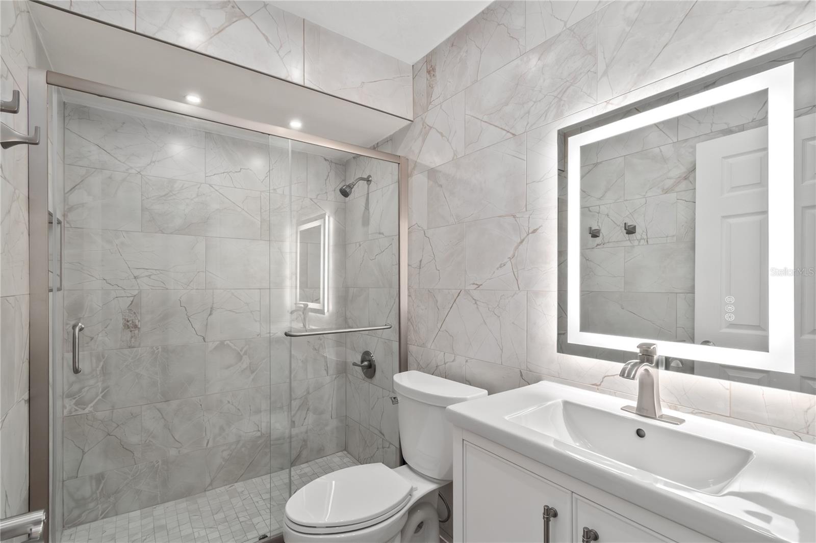 Image 31 of 68 For 10 Carry Back Road