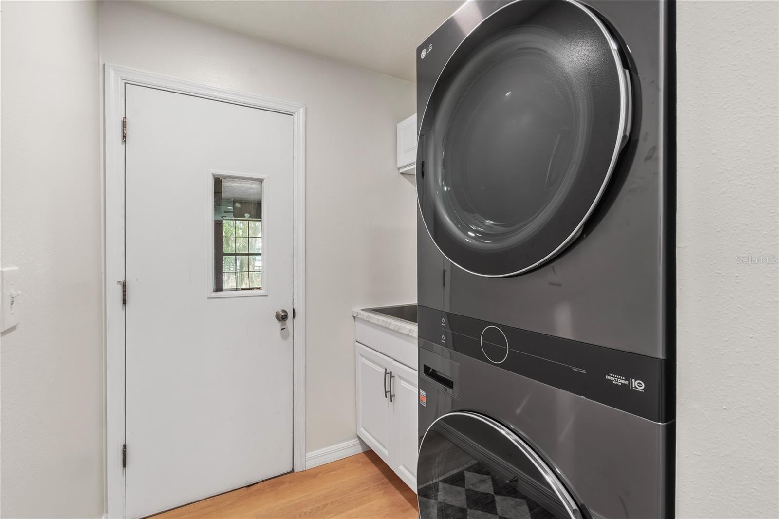 Image 36 of 68 For 10 Carry Back Road