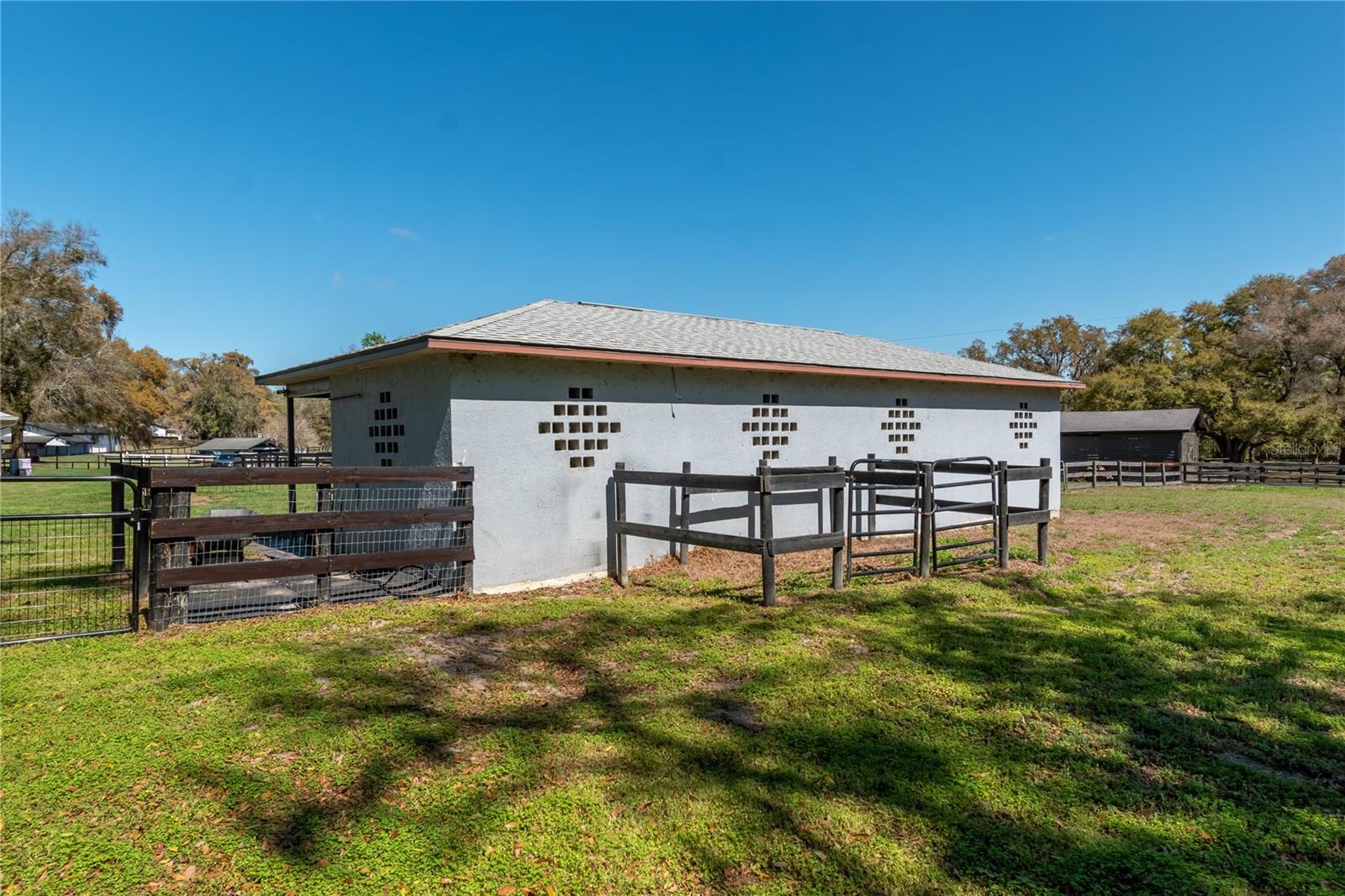 Image 53 of 68 For 10 Carry Back Road