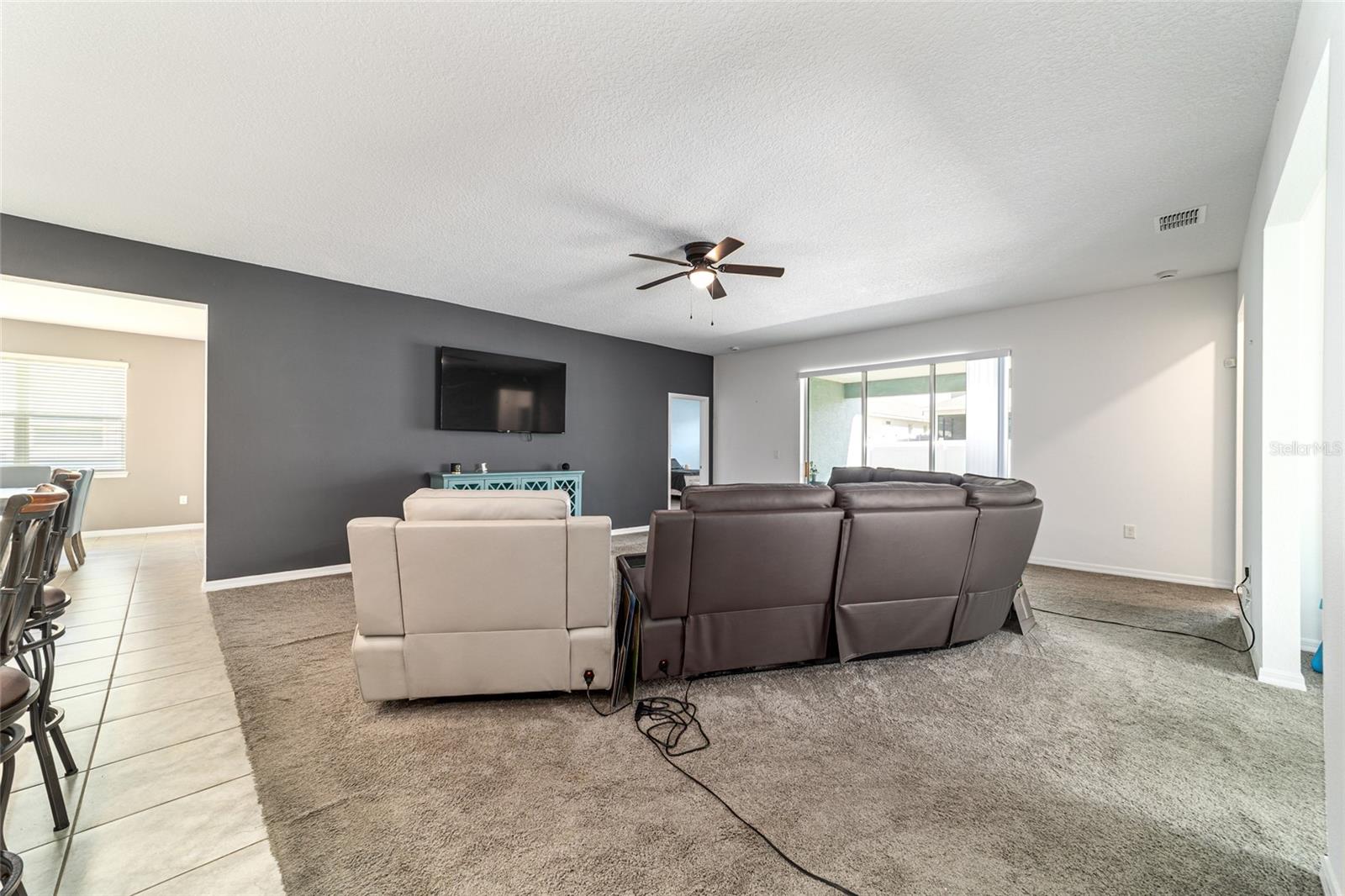 Image 19 of 83 For 6433 73rd Avenue