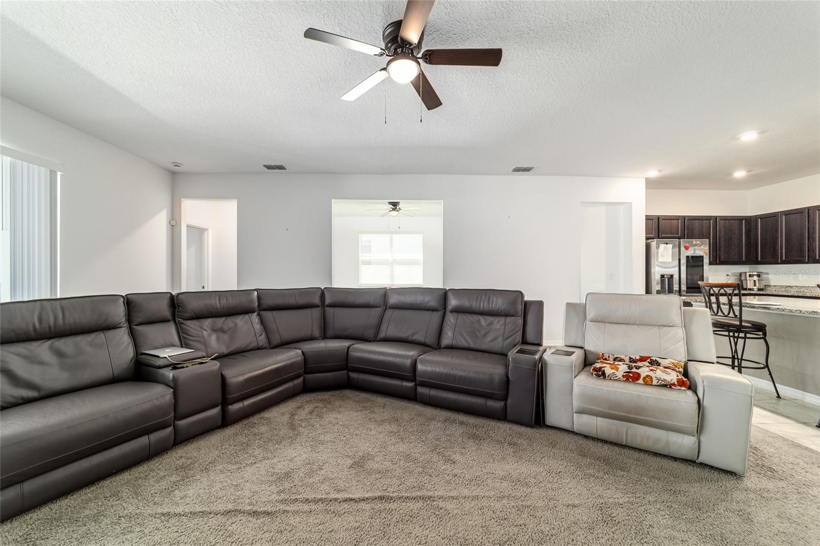 Image 24 of 83 For 6433 73rd Avenue