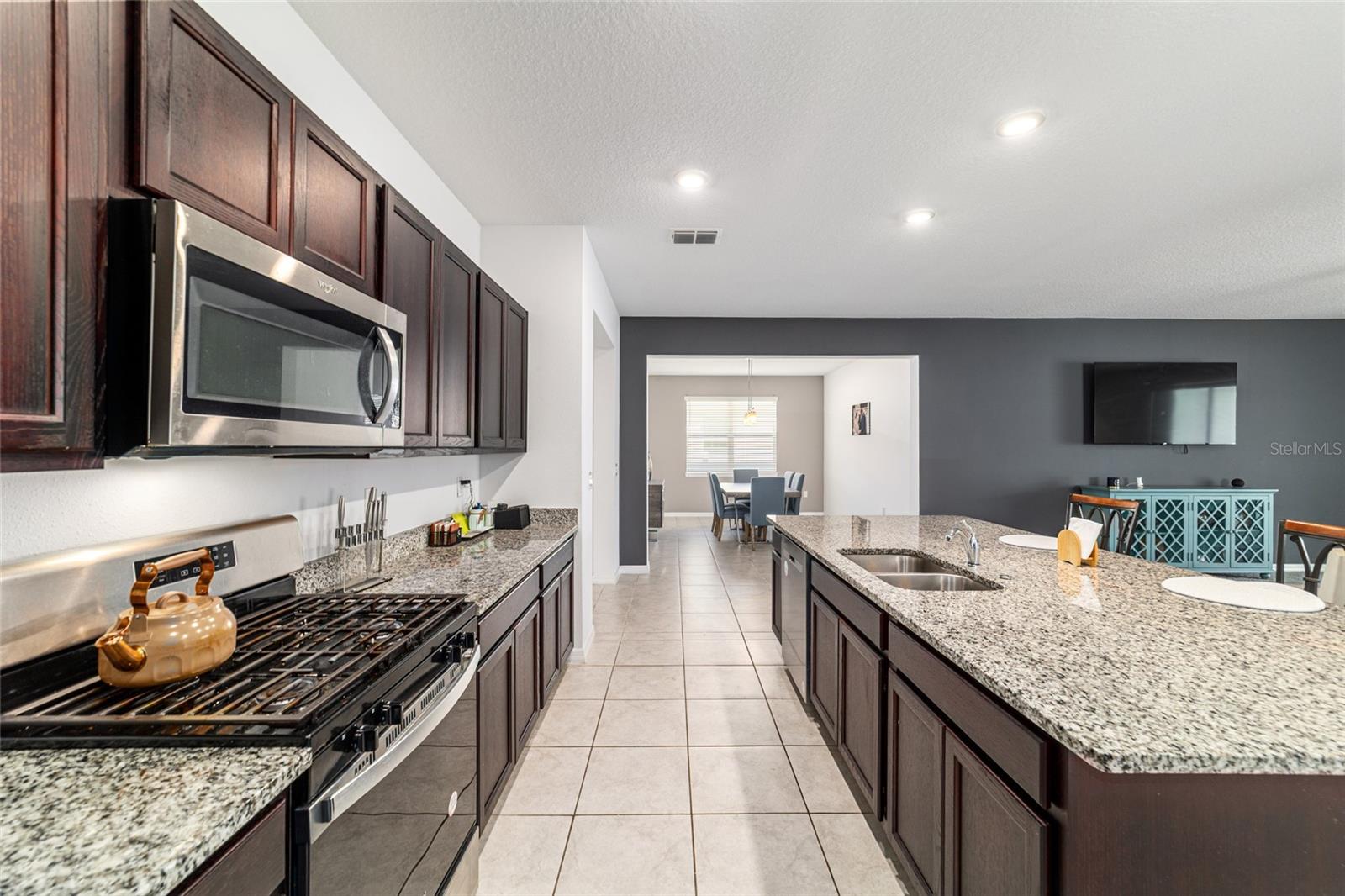 Image 29 of 83 For 6433 73rd Avenue