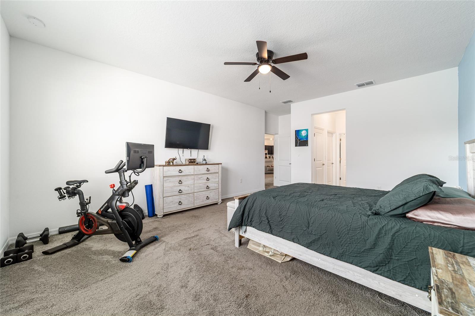 Image 36 of 83 For 6433 73rd Avenue