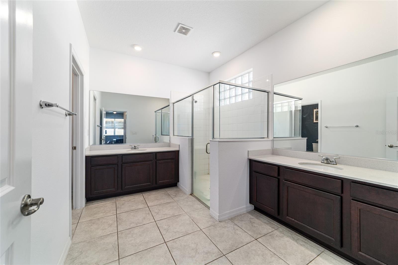 Image 39 of 83 For 6433 73rd Avenue