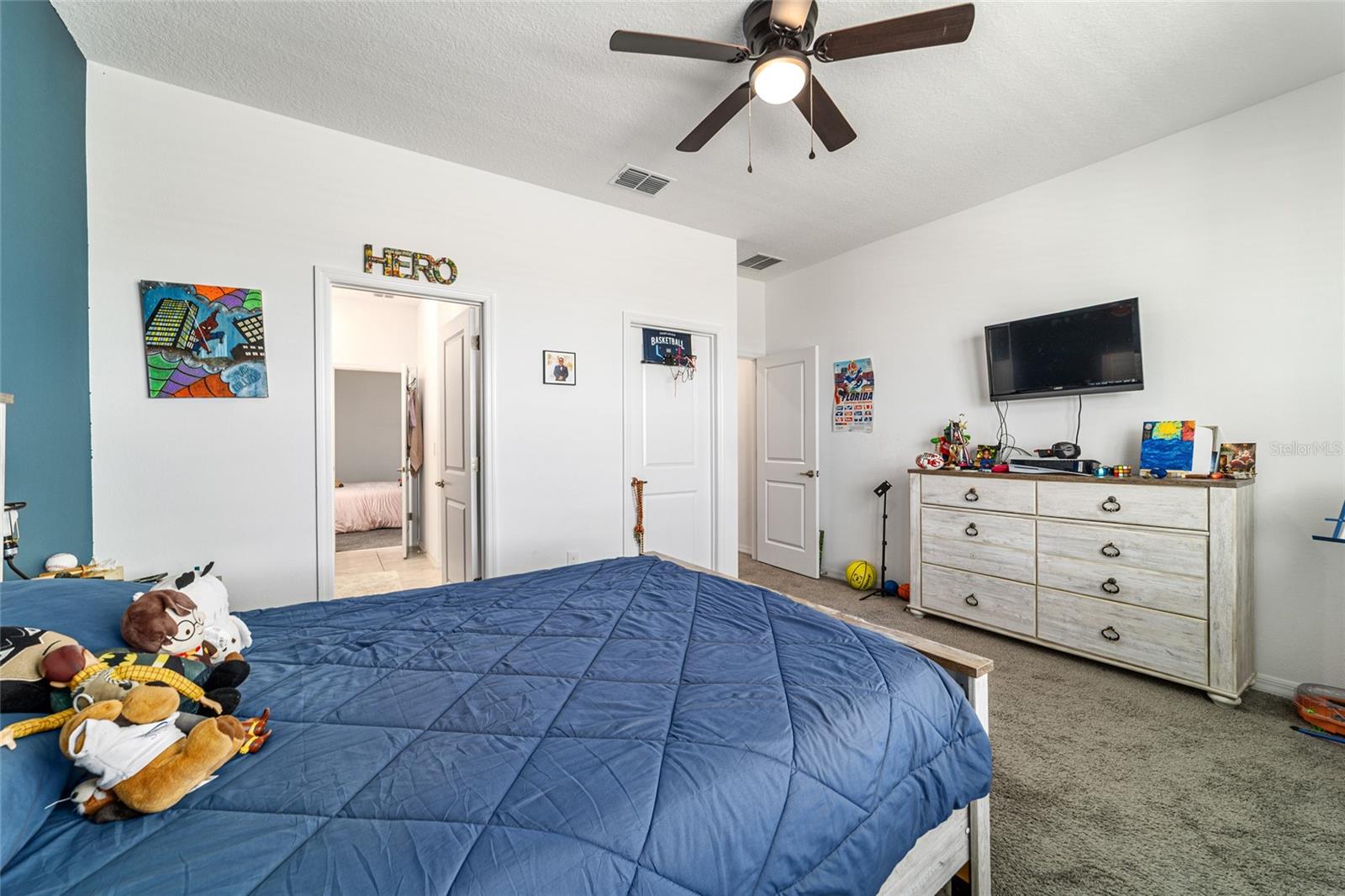 Image 52 of 83 For 6433 73rd Avenue