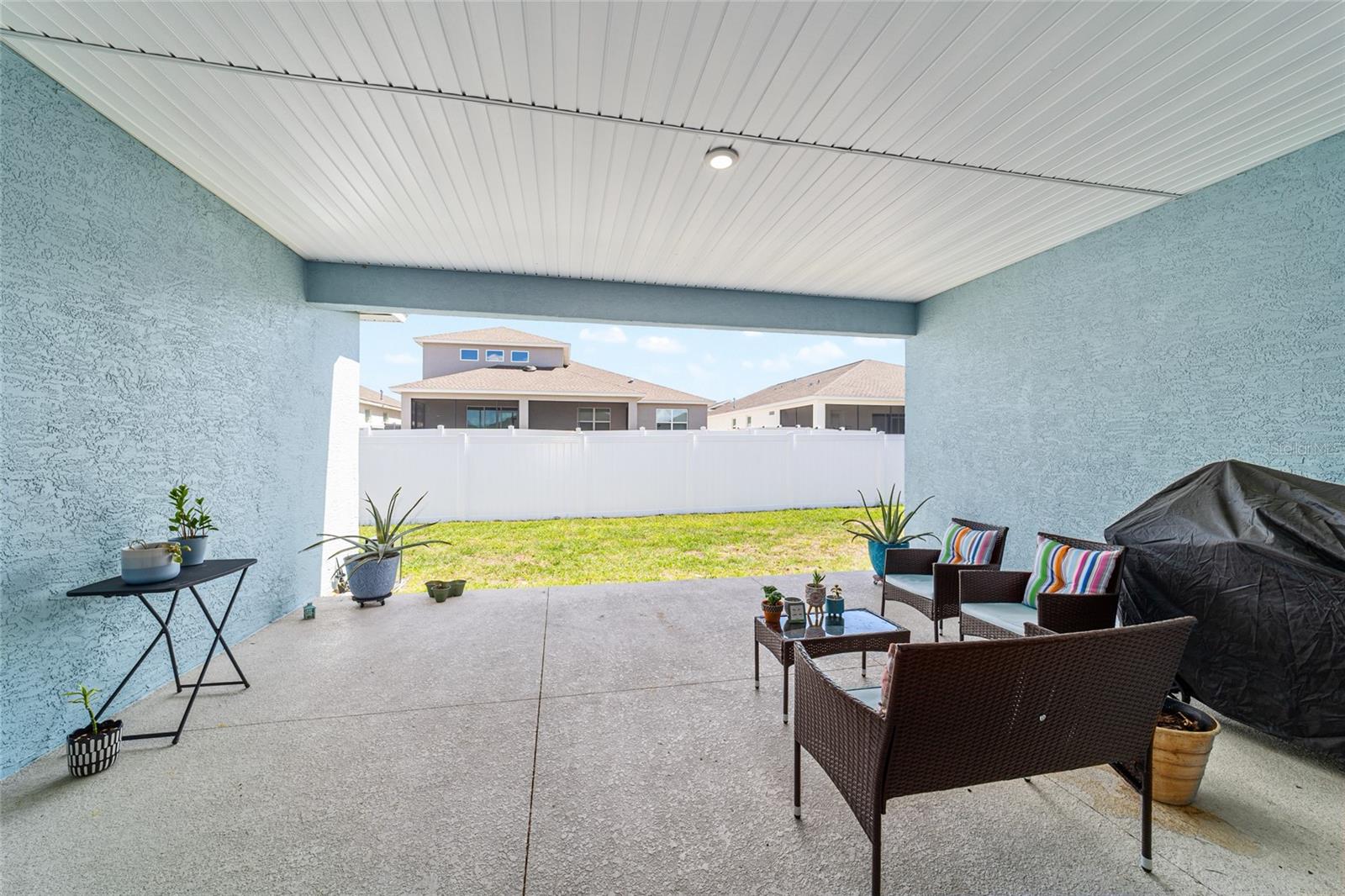 Image 64 of 83 For 6433 73rd Avenue