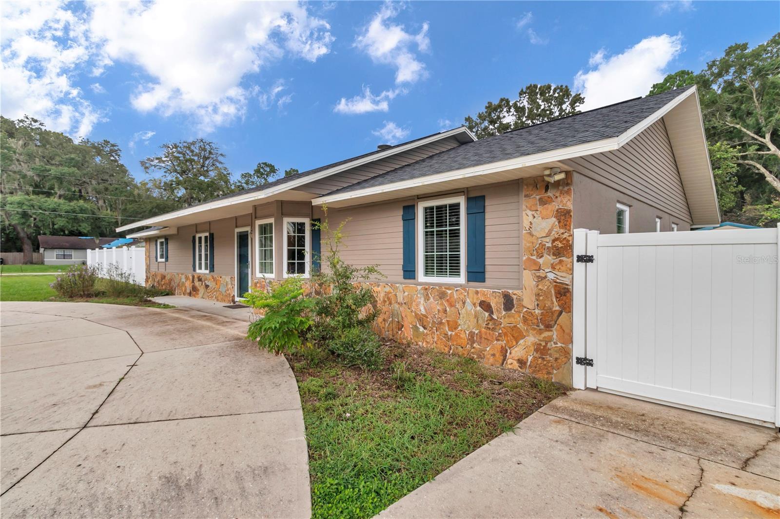 Image 14 of 48 For 1760 38th Street