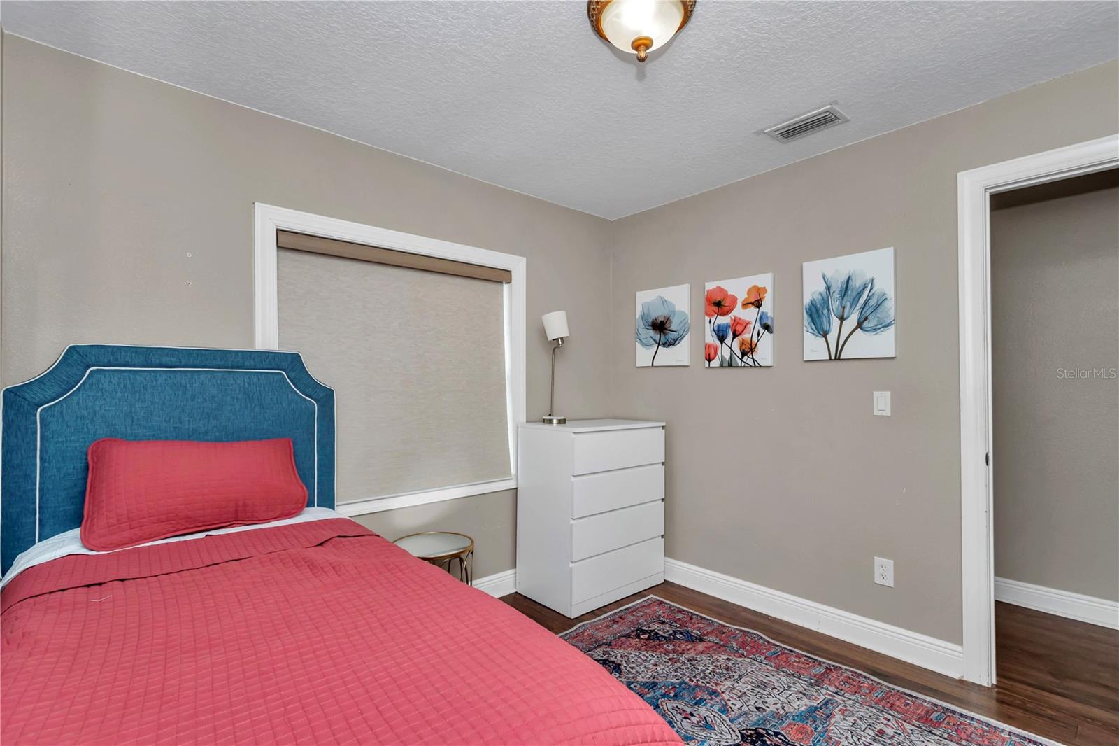 Image 32 of 48 For 1760 38th Street