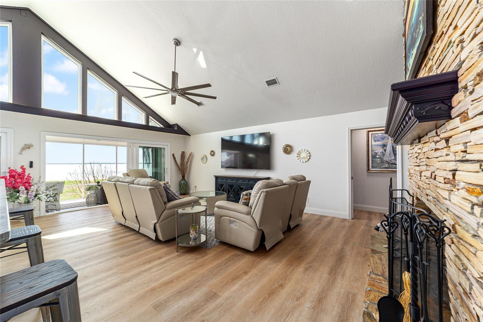 Image 20 of 62 For 12830 144th Avenue