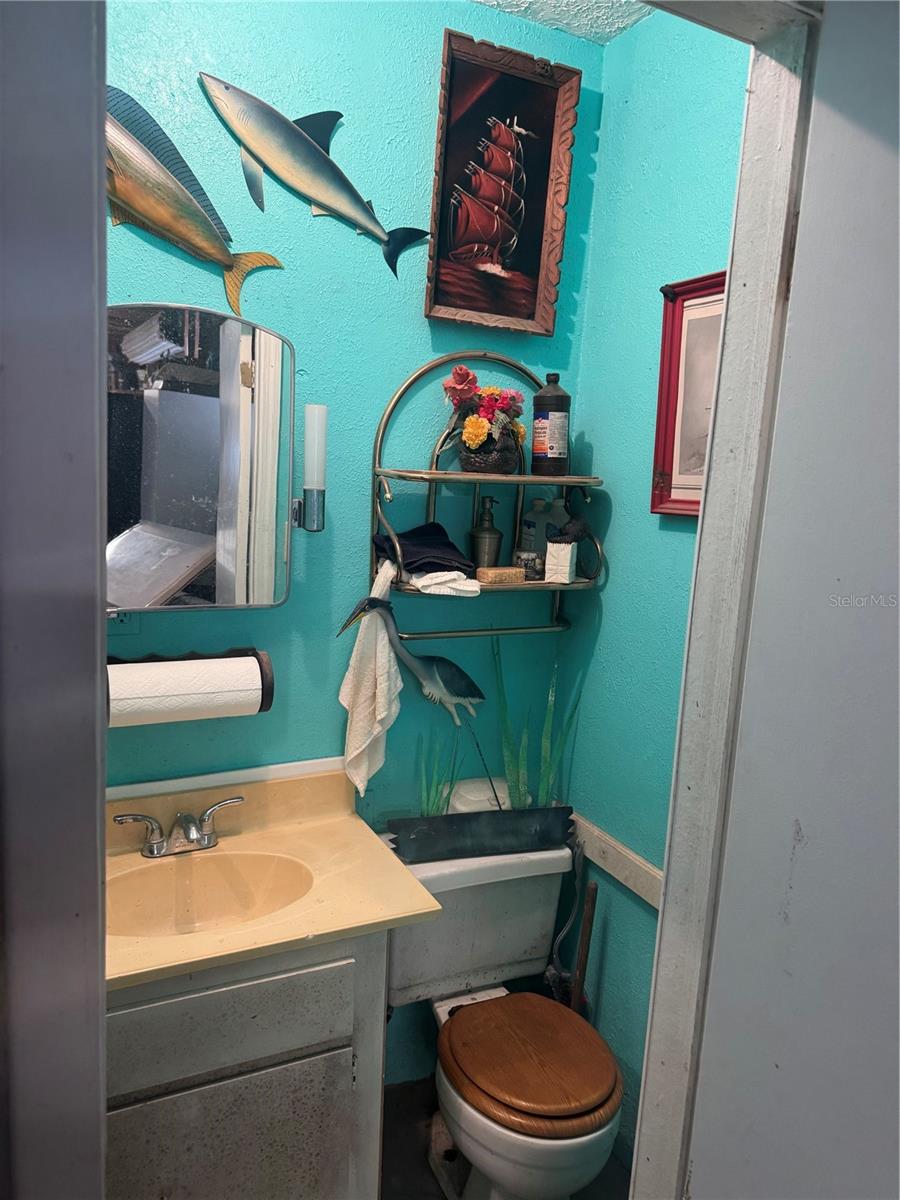 Image 30 of 50 For 17645 61st Street Road