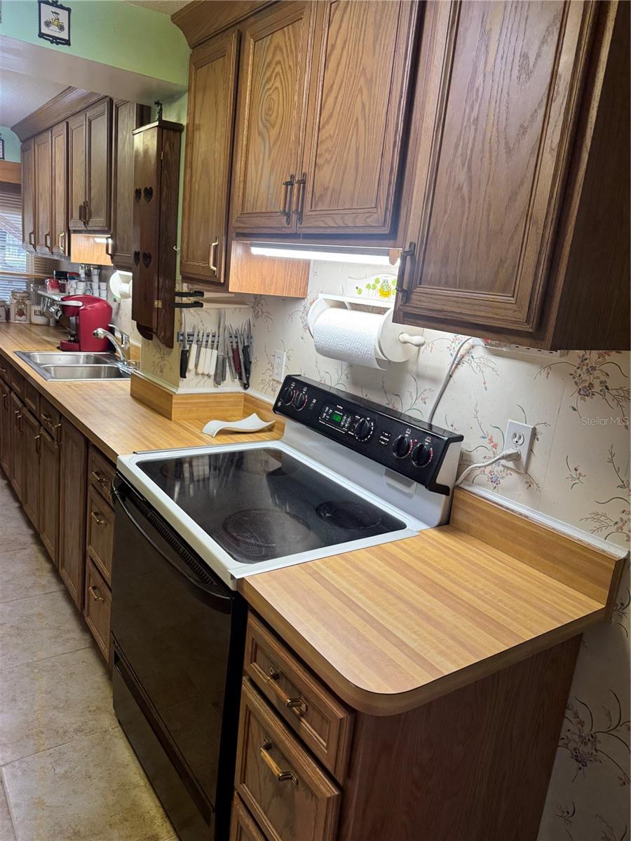 Image 47 of 50 For 17645 61st Street Road