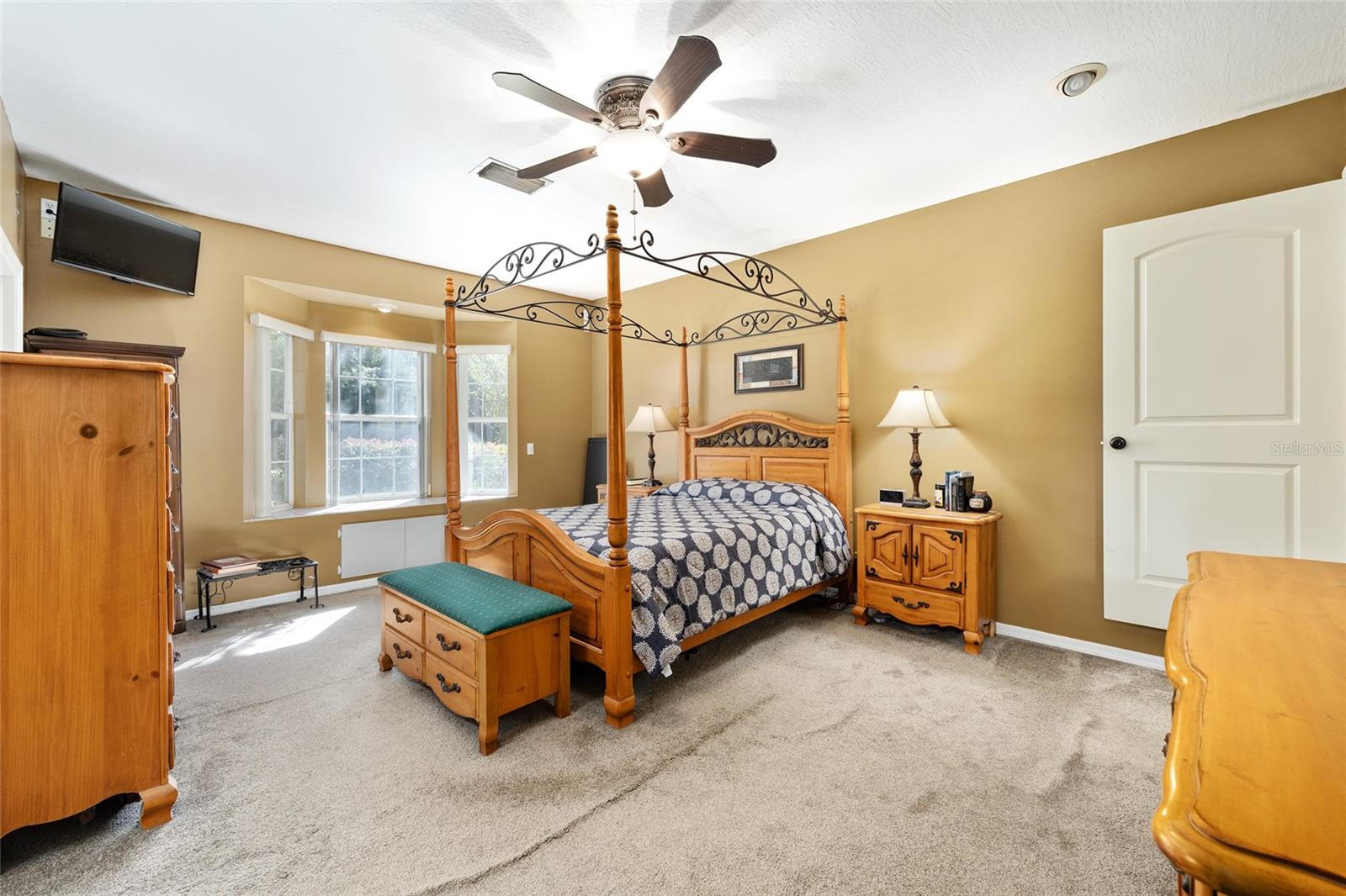 Image 16 of 48 For 5985 Gulf To Lake Highway