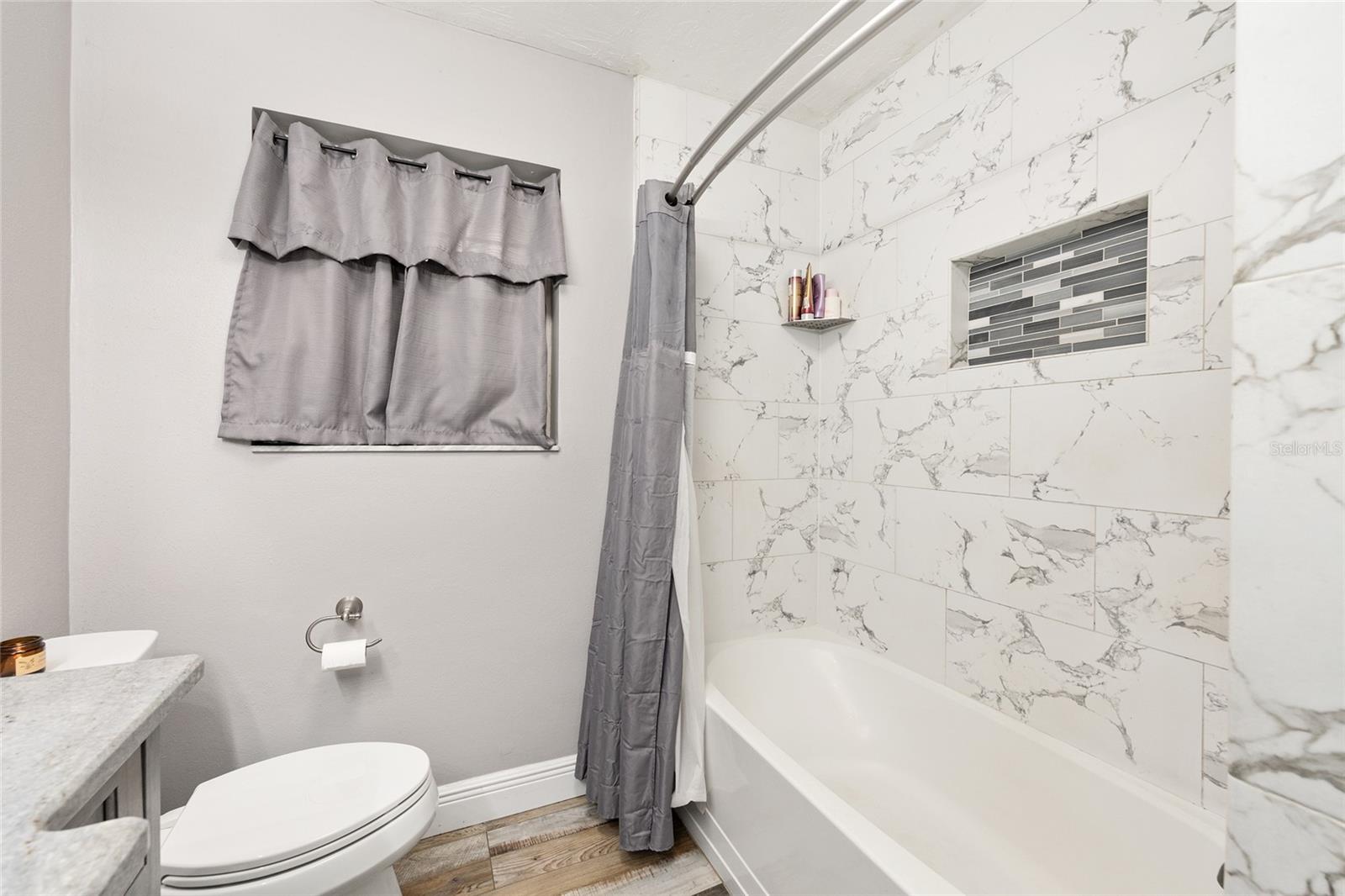 Image 22 of 48 For 5985 Gulf To Lake Highway