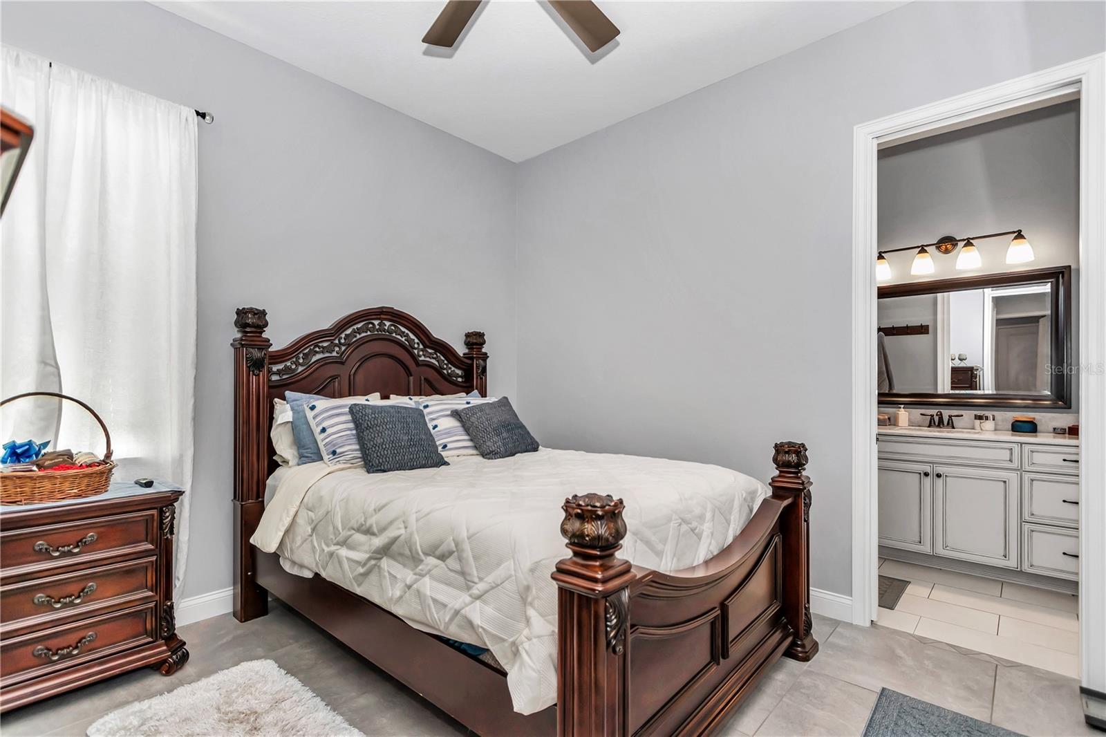 Image 20 of 45 For 4420 7th Avenue