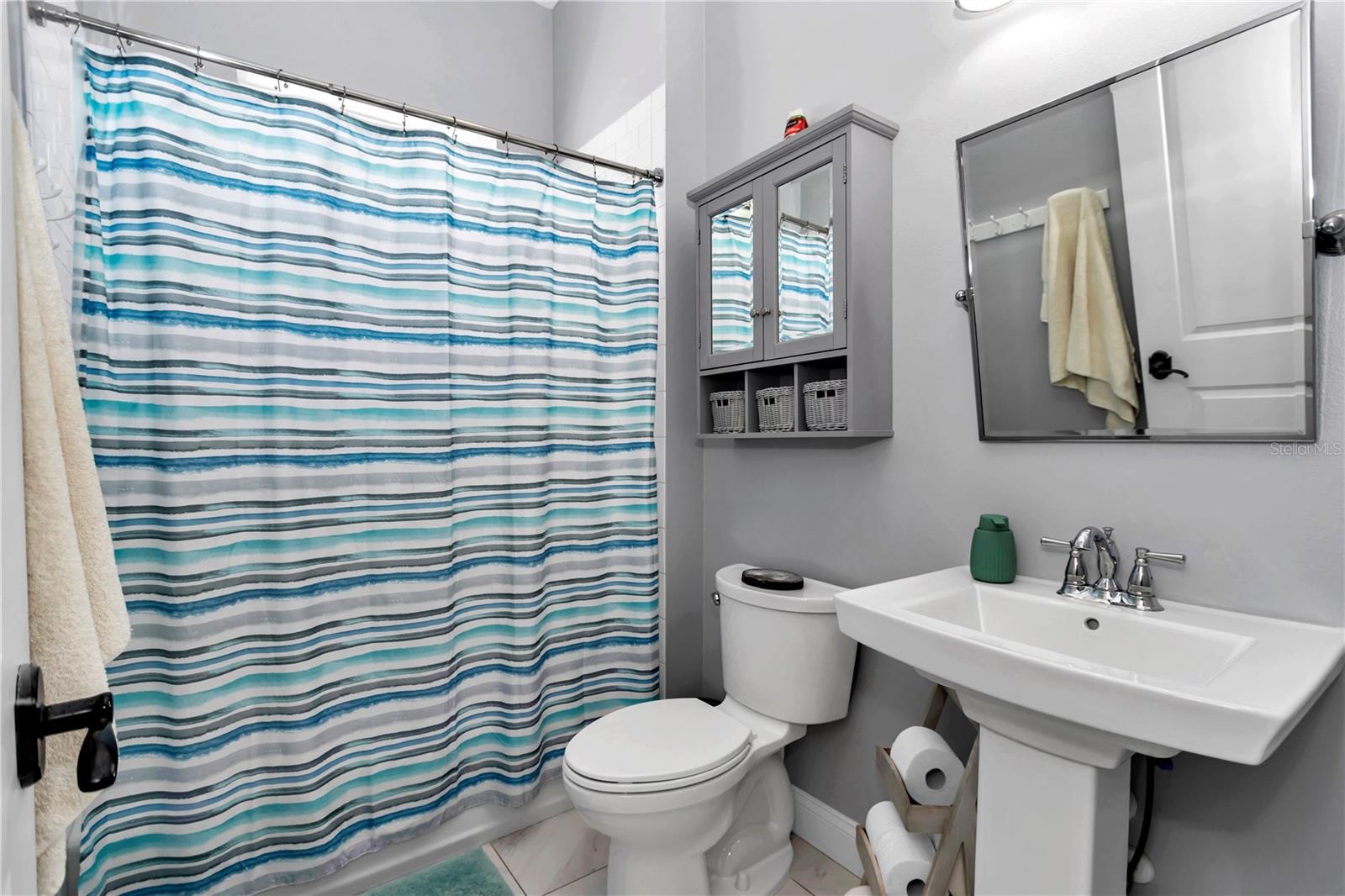 Image 25 of 45 For 4420 7th Avenue