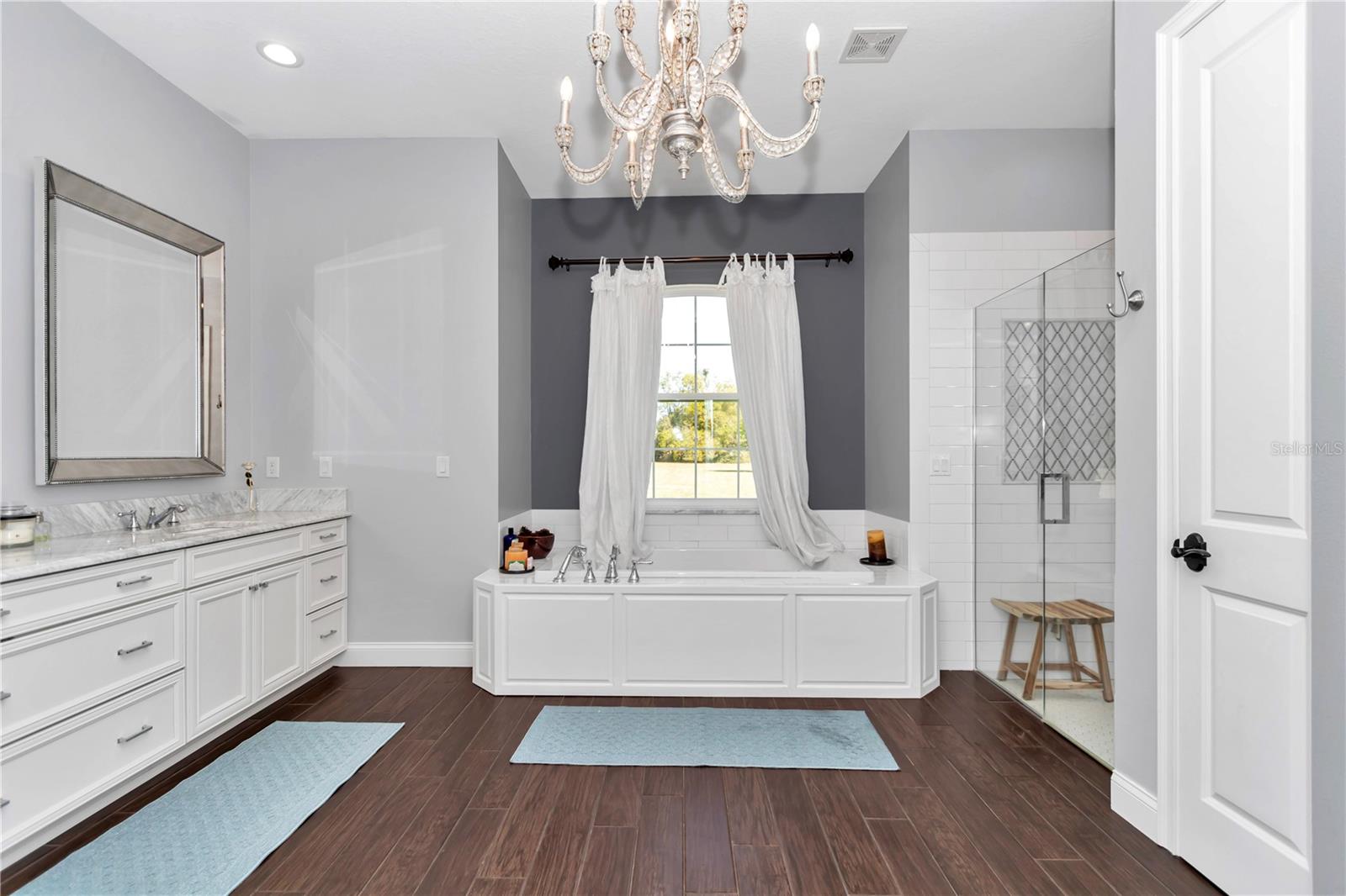 Image 9 of 45 For 4420 7th Avenue