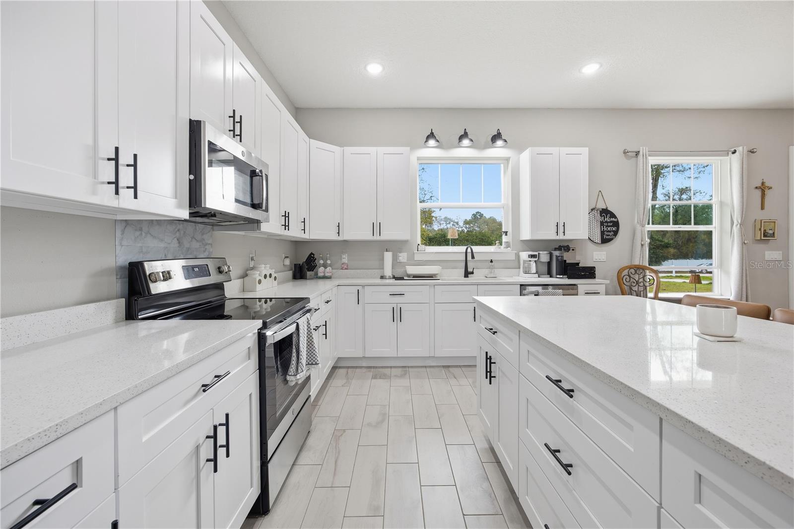 Image 14 of 41 For 5070 129th Court