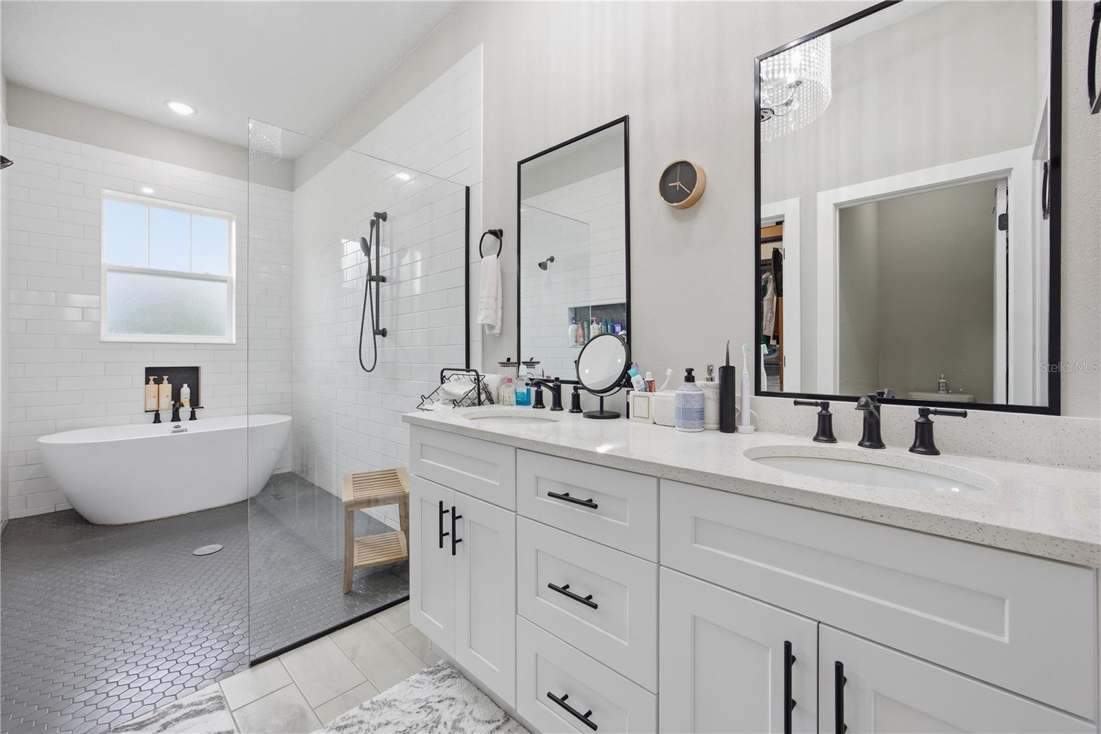 Image 26 of 41 For 5070 129th Court