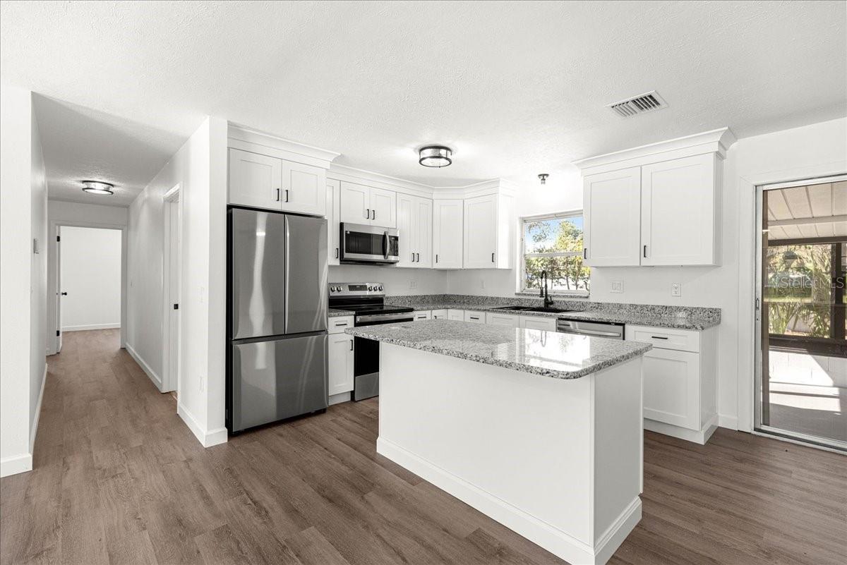 Image 14 of 55 For 2818 25th Court