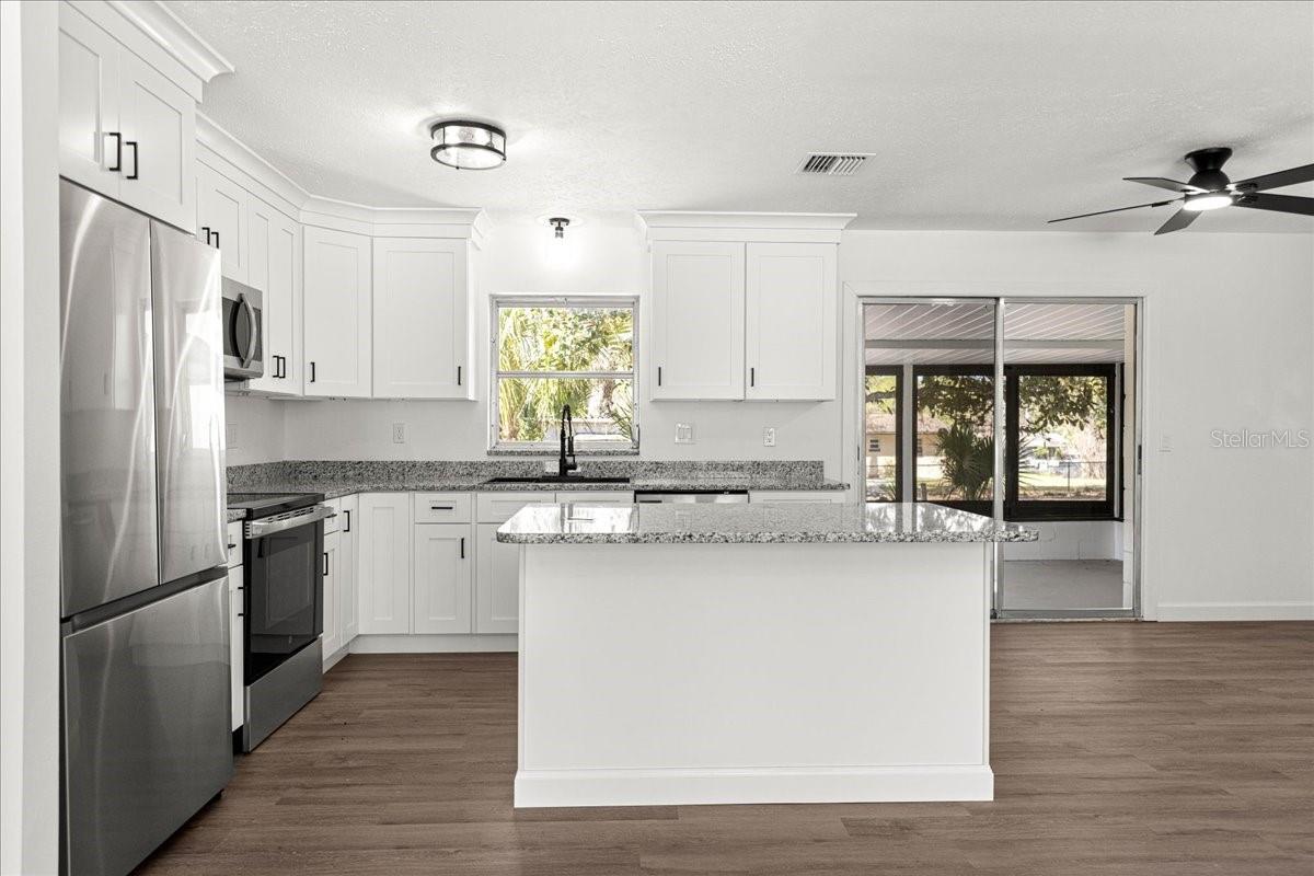 Image 15 of 55 For 2818 25th Court