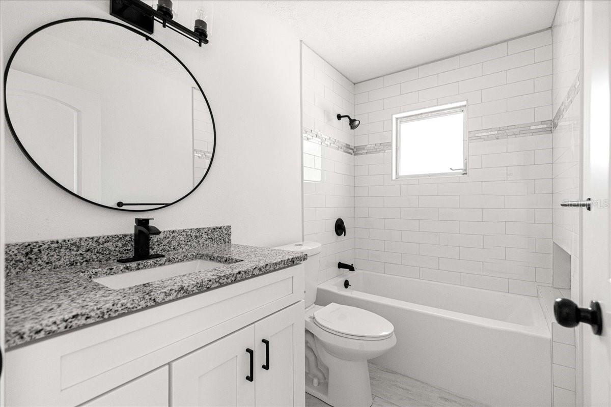 Image 26 of 55 For 2818 25th Court