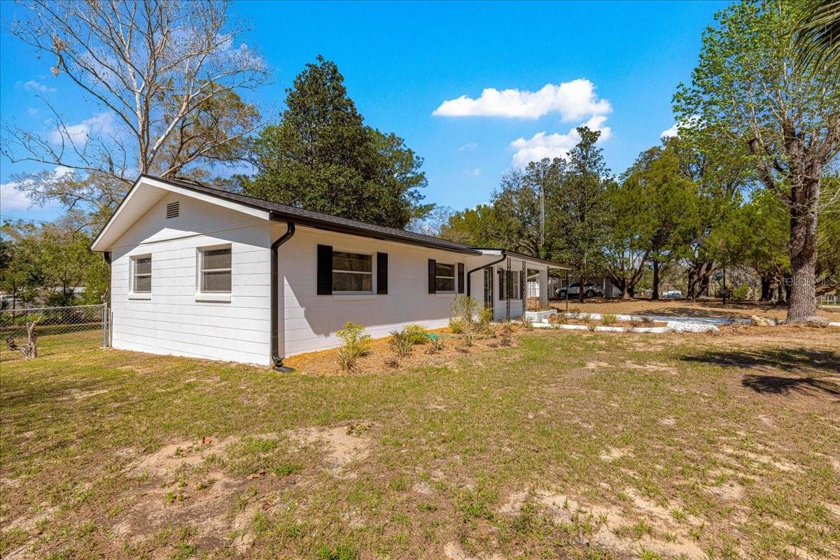 Image 34 of 55 For 2818 25th Court