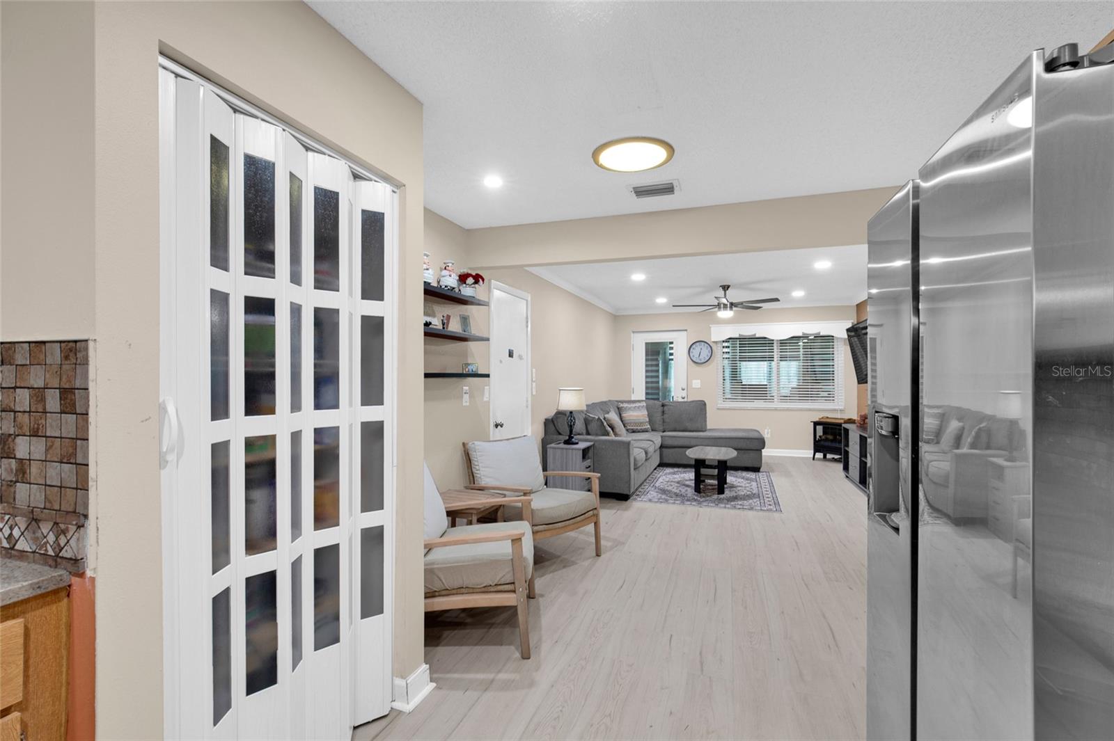 Image 11 of 17 For 8883 93rd Lane F