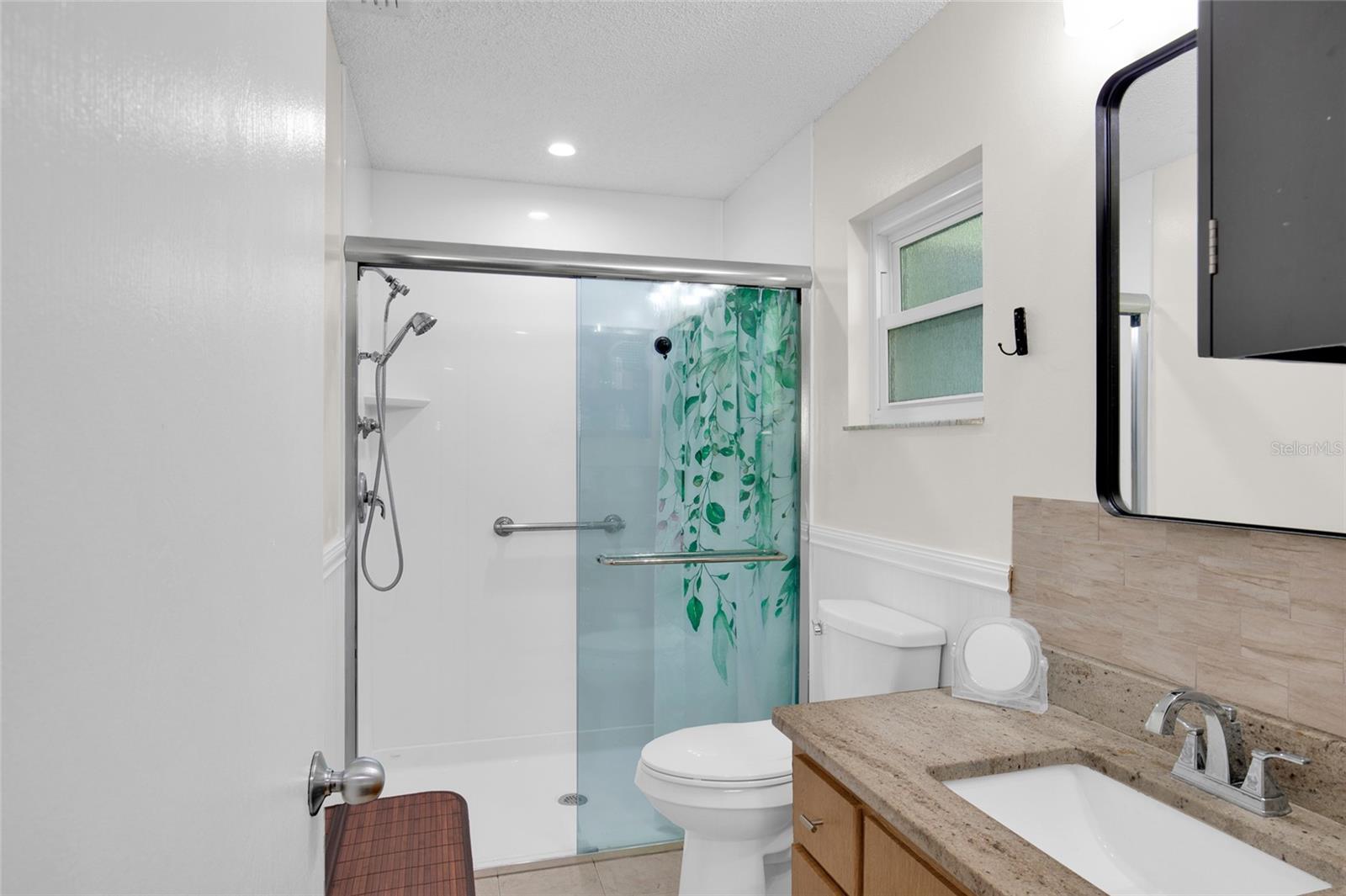 Image 14 of 17 For 8883 93rd Lane F