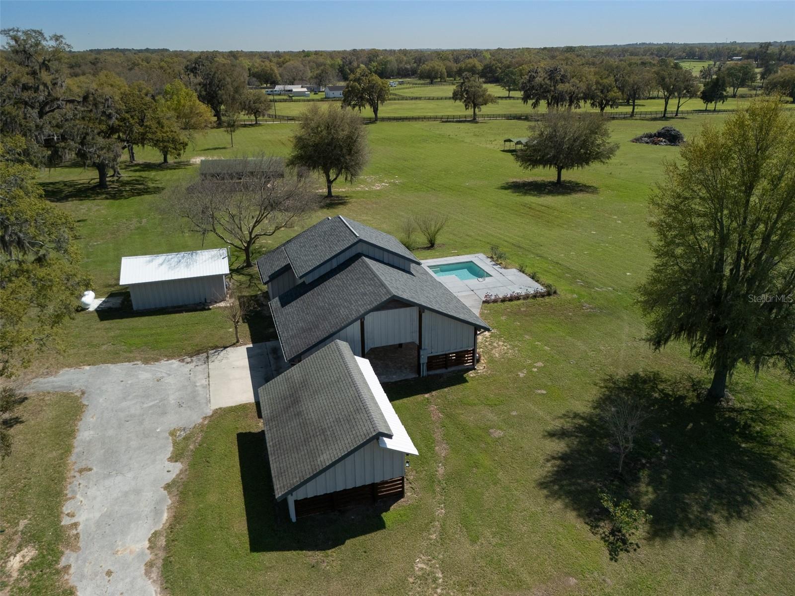 Image 4 of 27 For 15157 112th Place Road