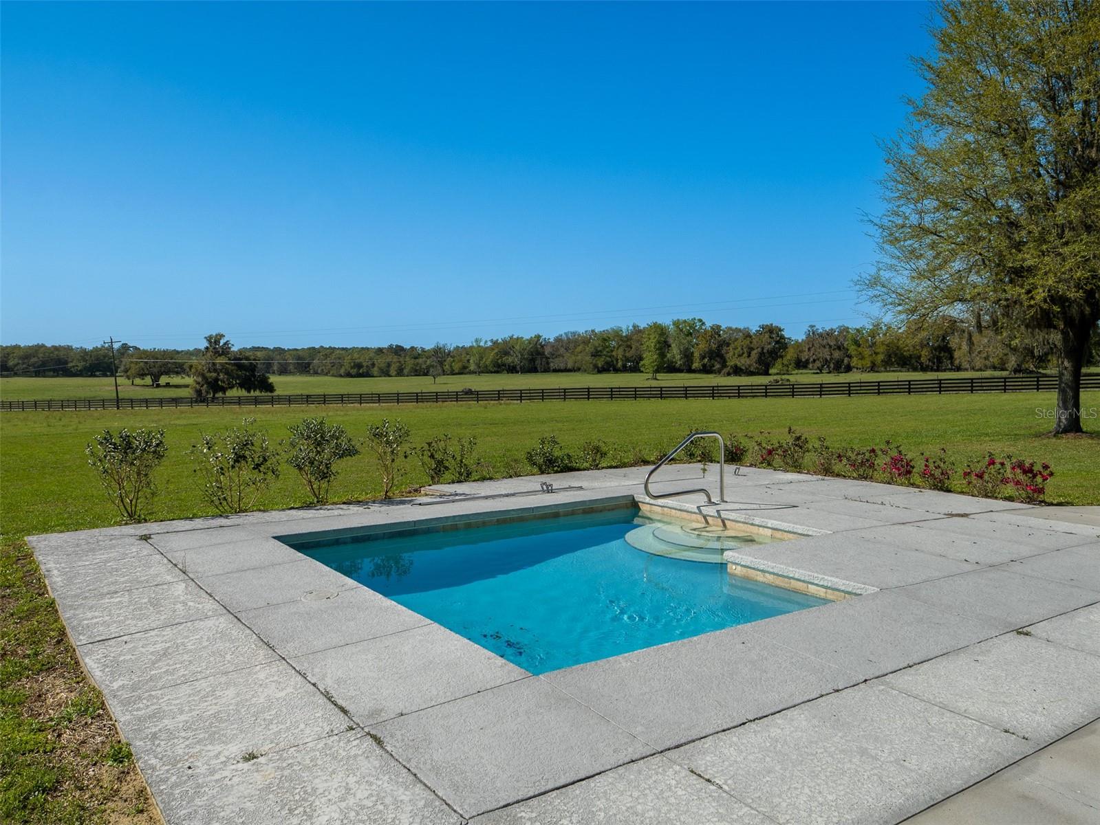 Image 7 of 27 For 15157 112th Place Road