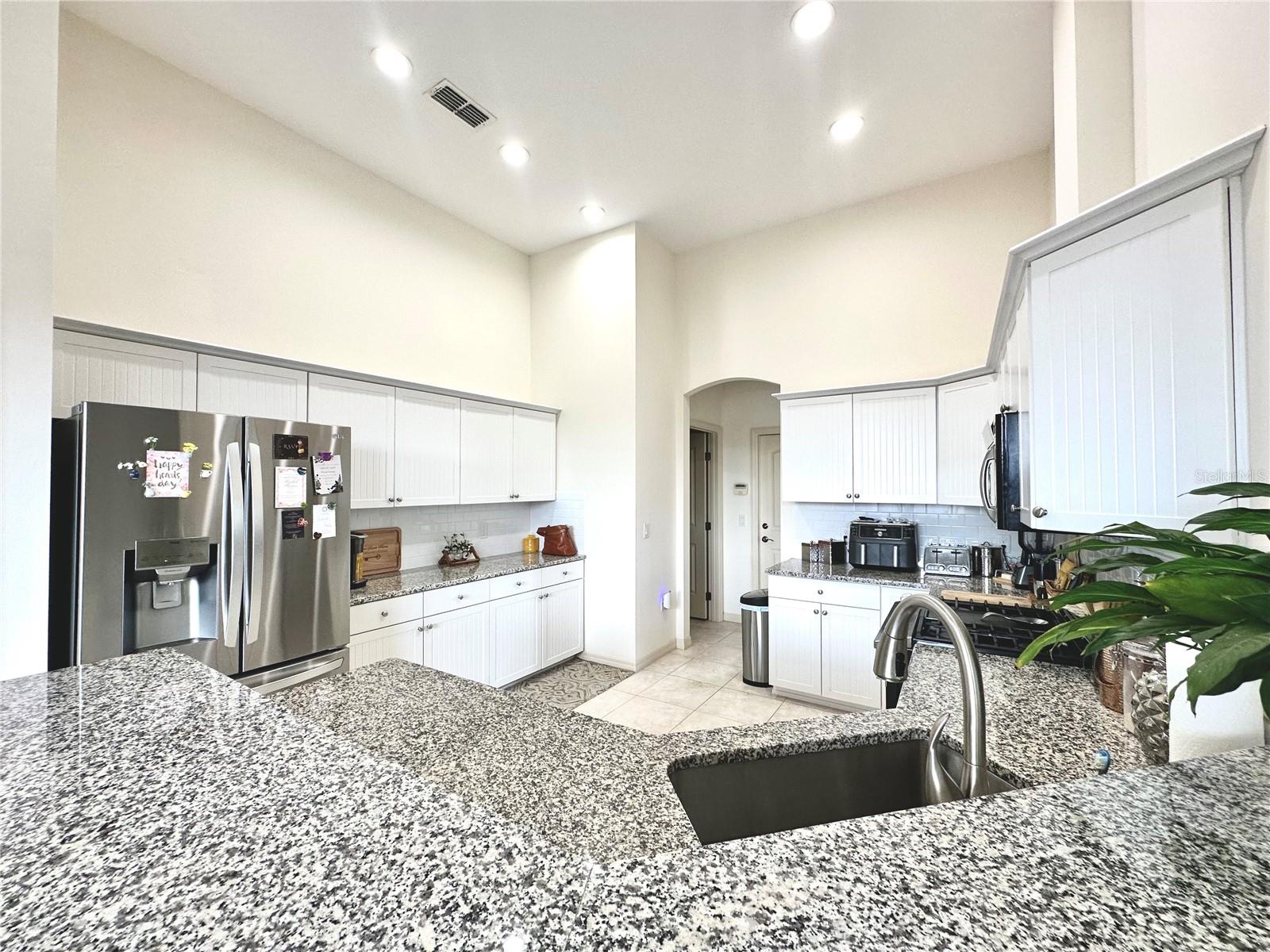 Image 10 of 30 For 6226 96th Street