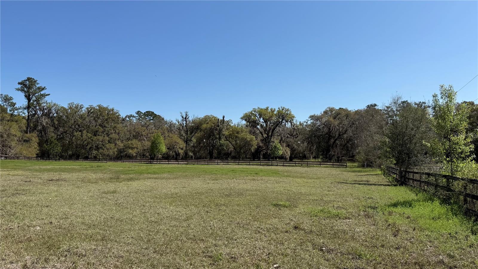 Image 2 of 13 For 7905 118th Court