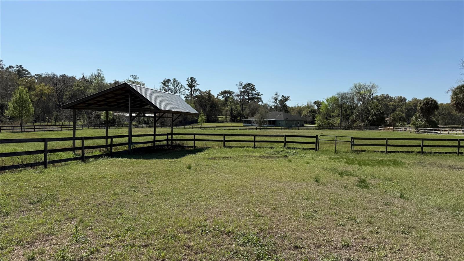 Image 5 of 13 For 7905 118th Court