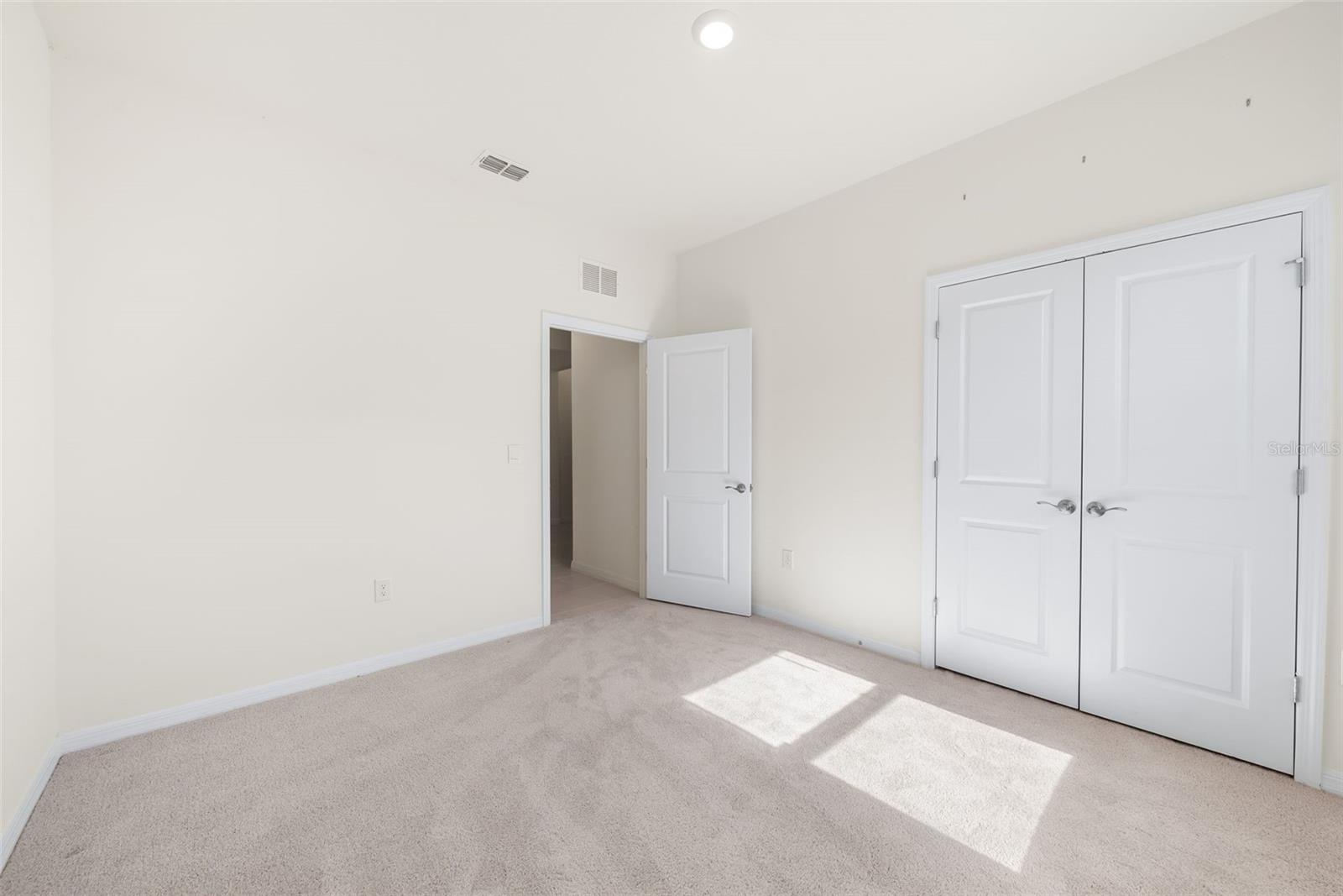 Image 21 of 29 For 6203 93rd Loop
