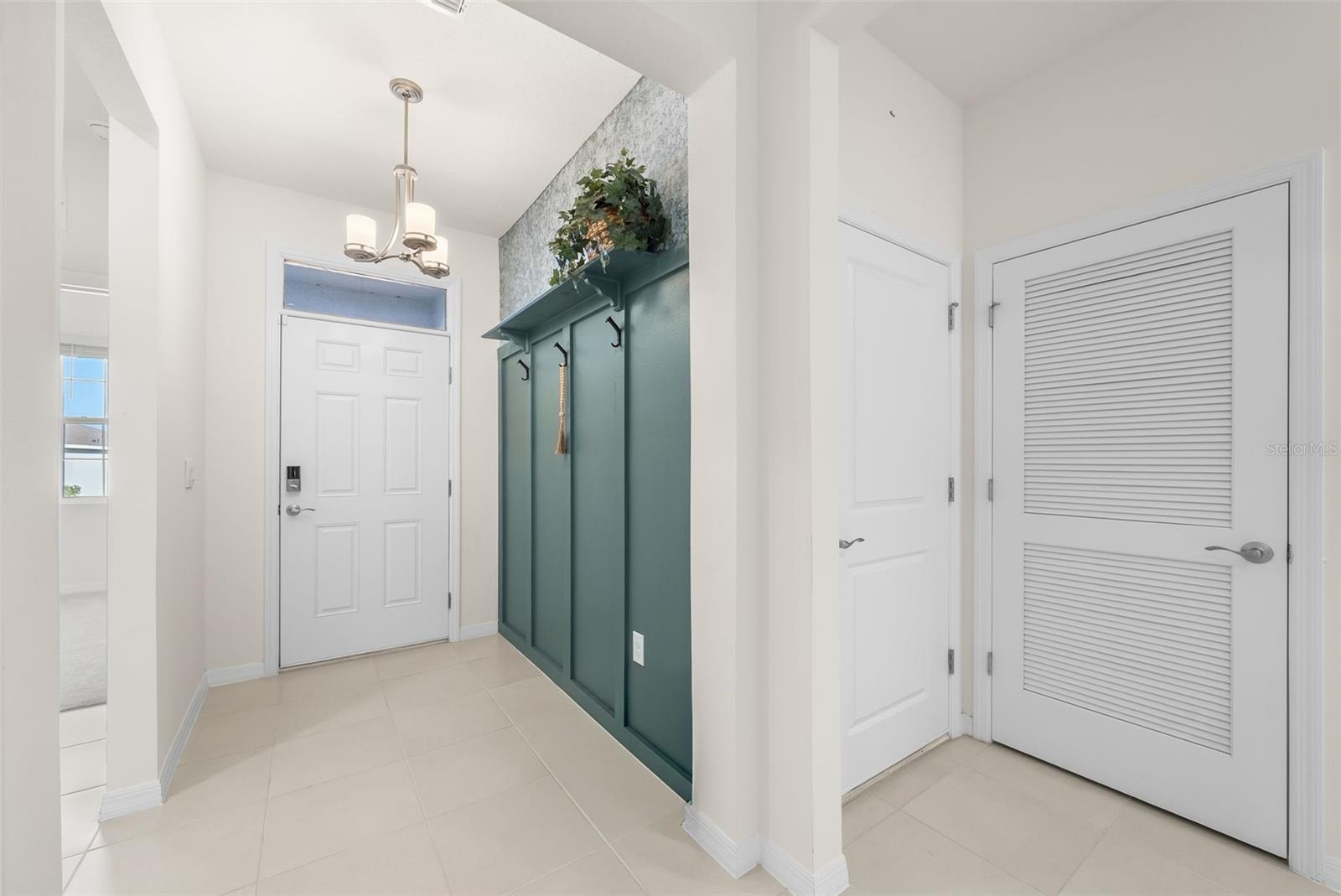 Image 7 of 29 For 6203 93rd Loop