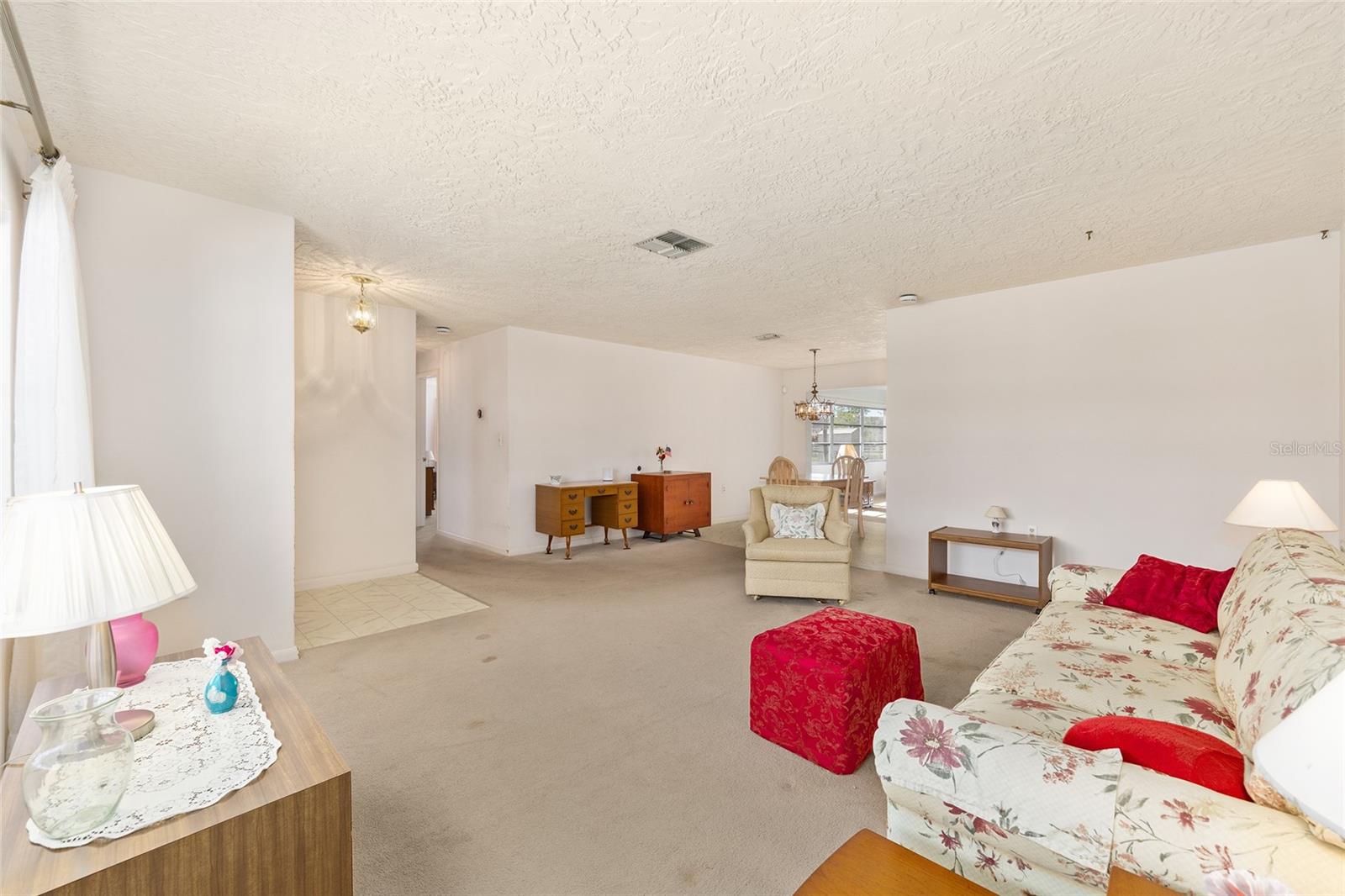 Image 11 of 40 For 216 Barbour Street