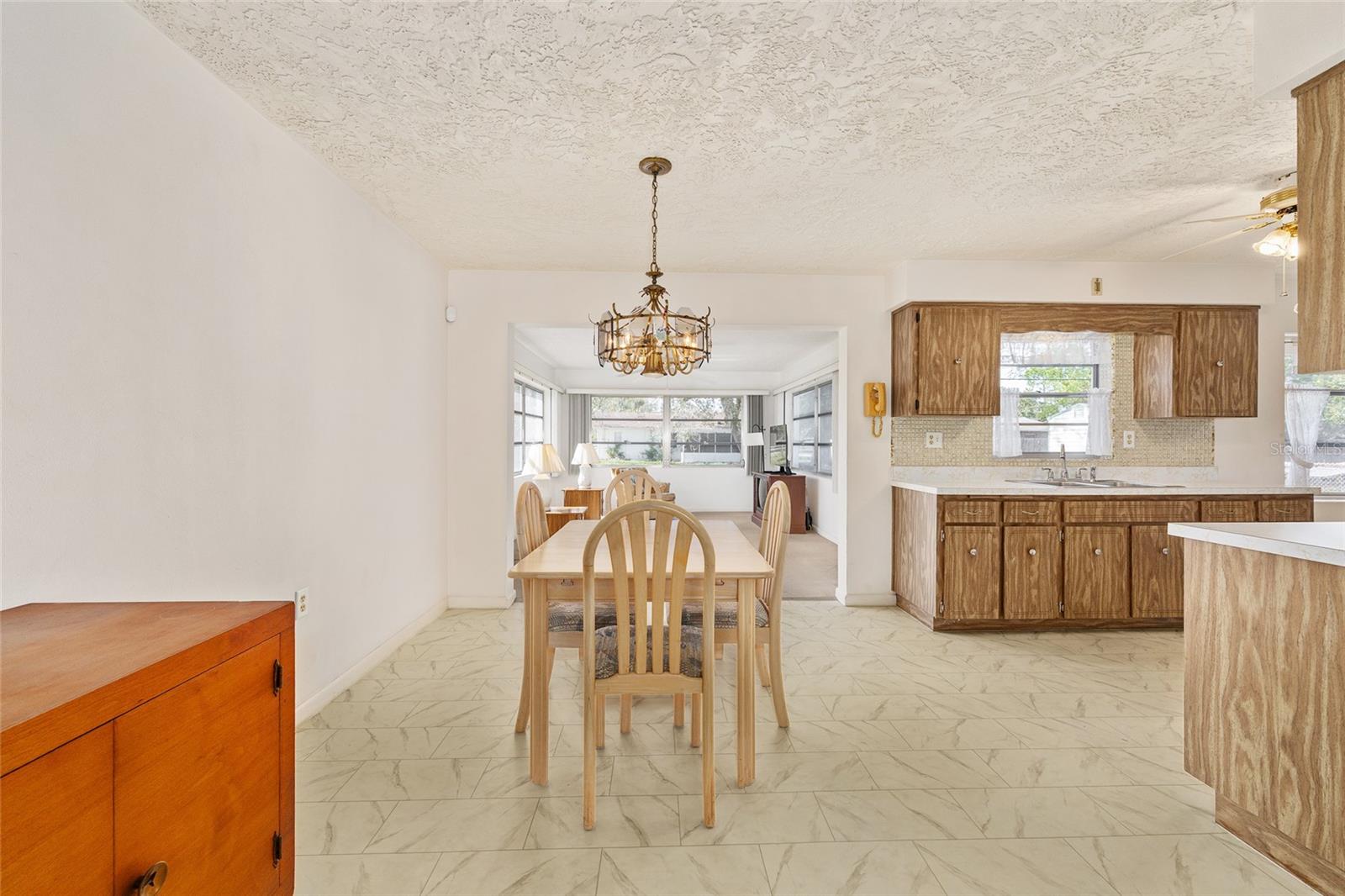 Image 12 of 40 For 216 Barbour Street