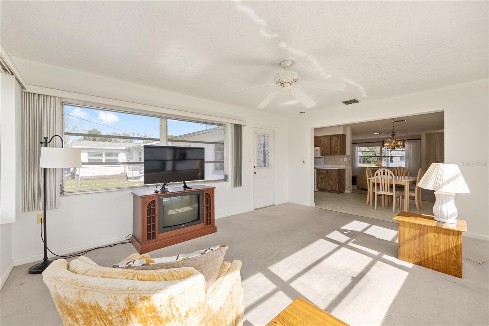 Image 23 of 40 For 216 Barbour Street