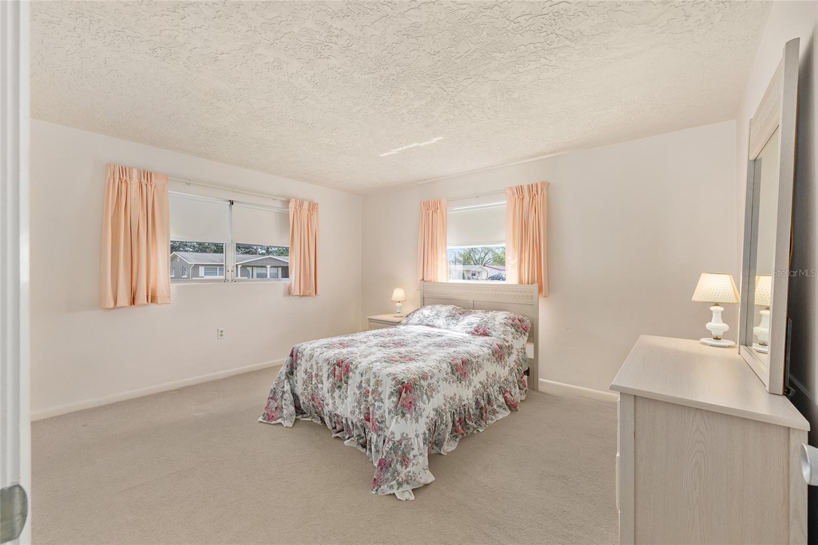 Image 30 of 40 For 216 Barbour Street