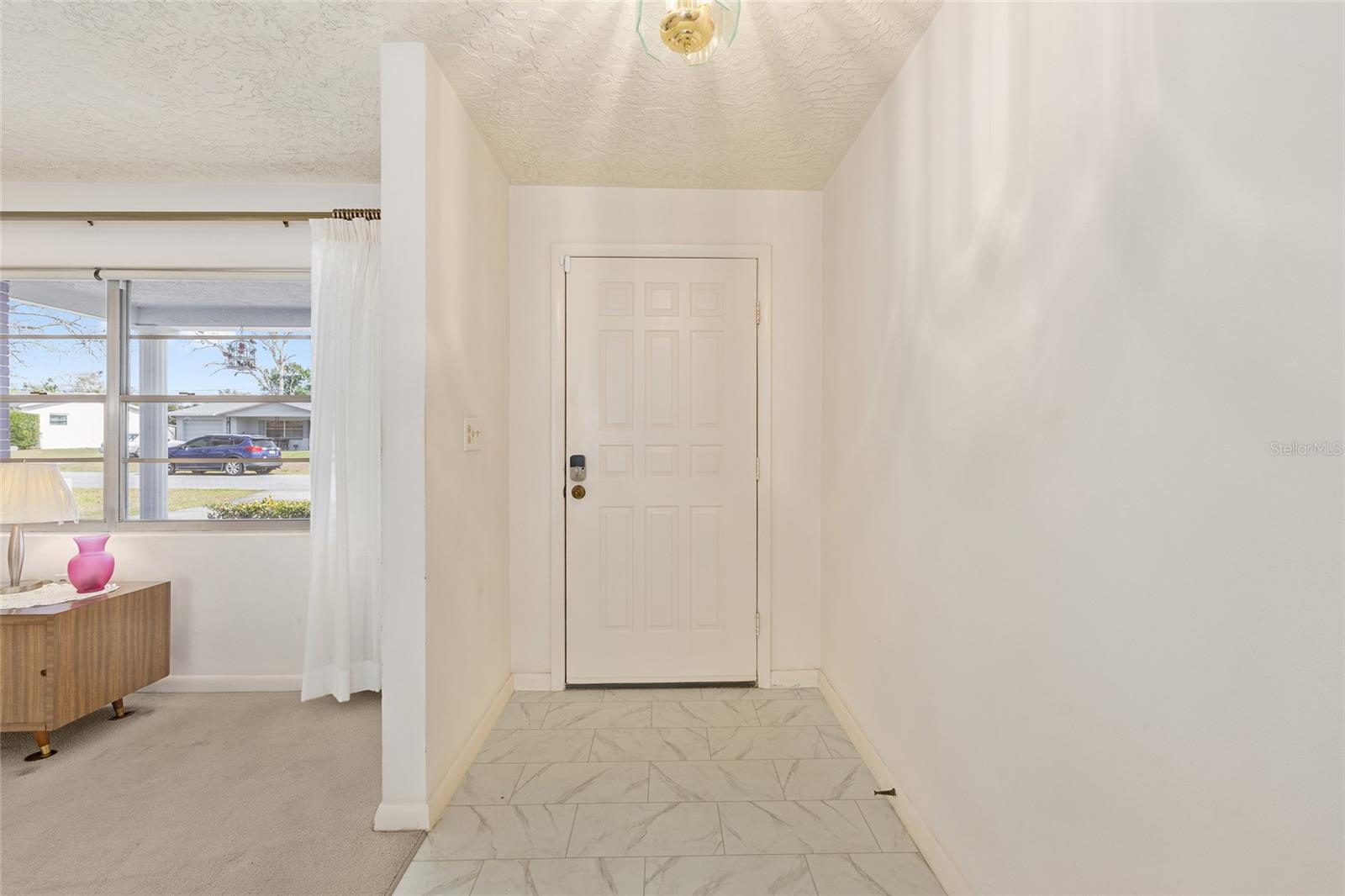 Image 7 of 40 For 216 Barbour Street