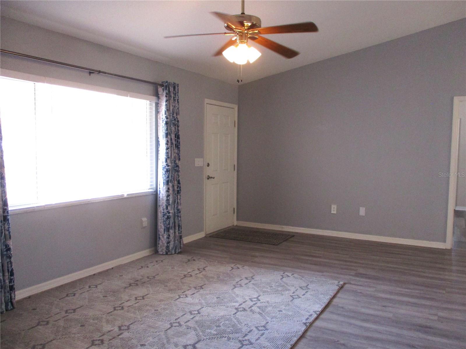 Image 17 of 77 For 14464 112th Circle