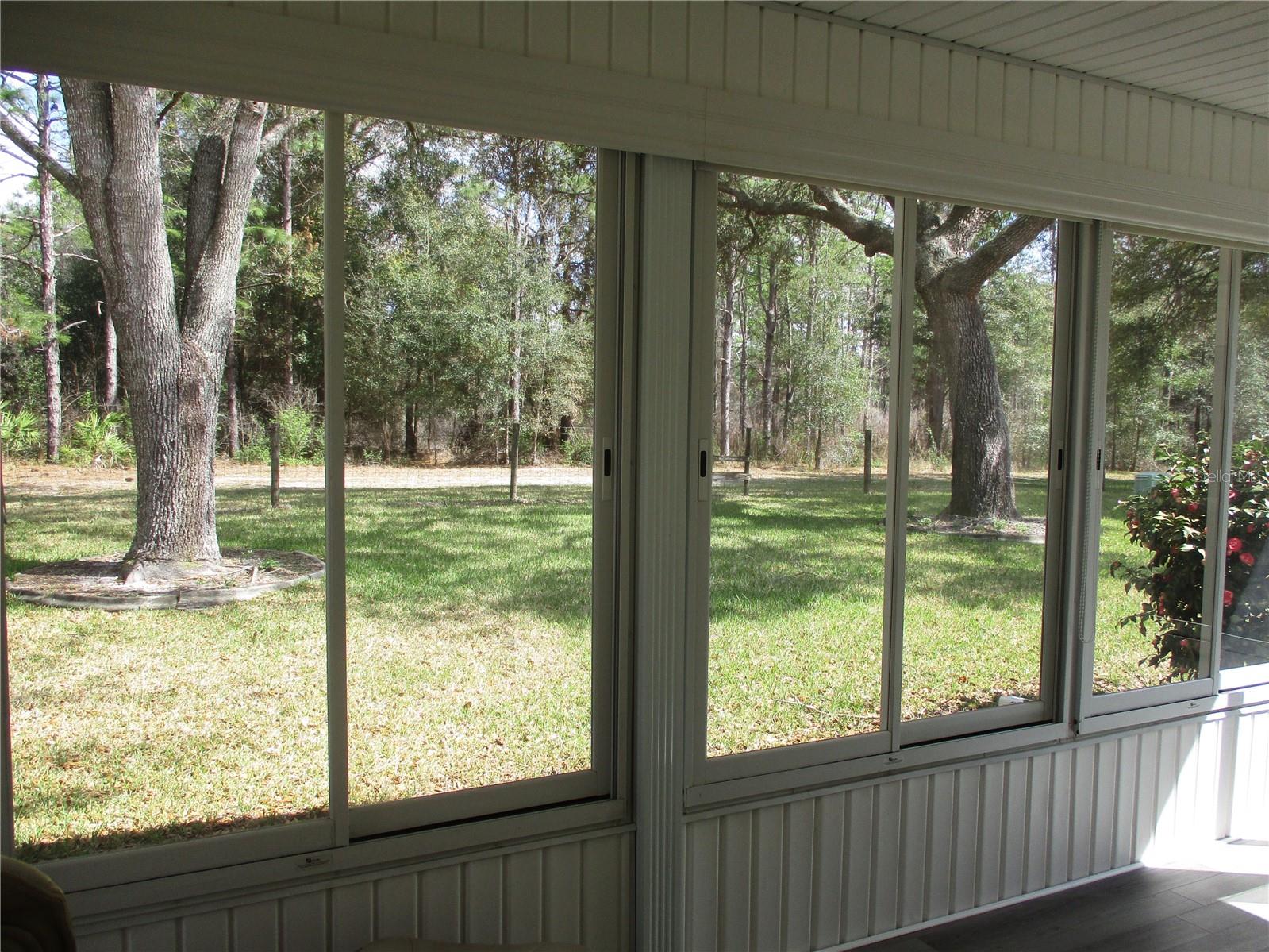 Image 21 of 77 For 14464 112th Circle