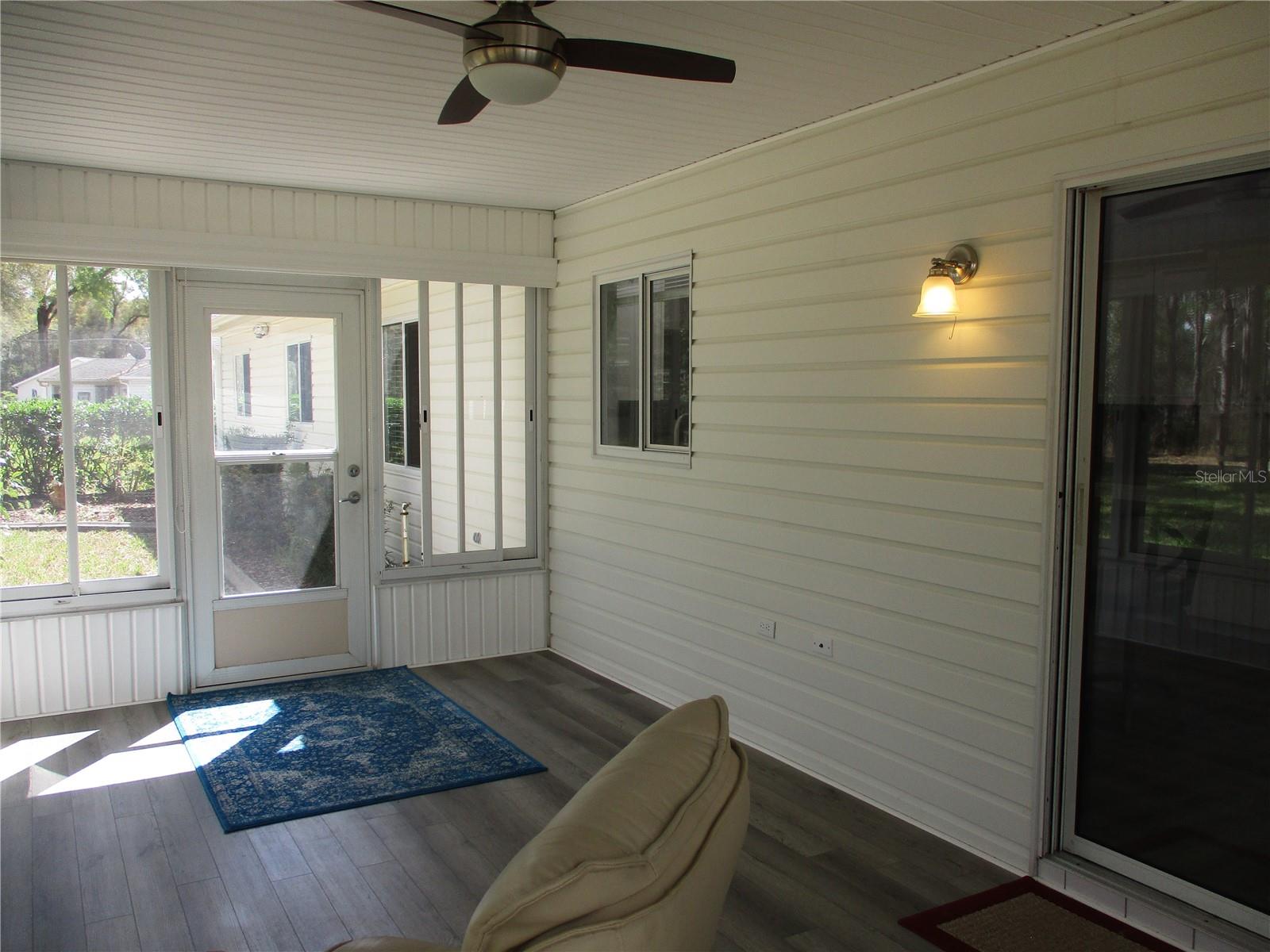 Image 22 of 77 For 14464 112th Circle